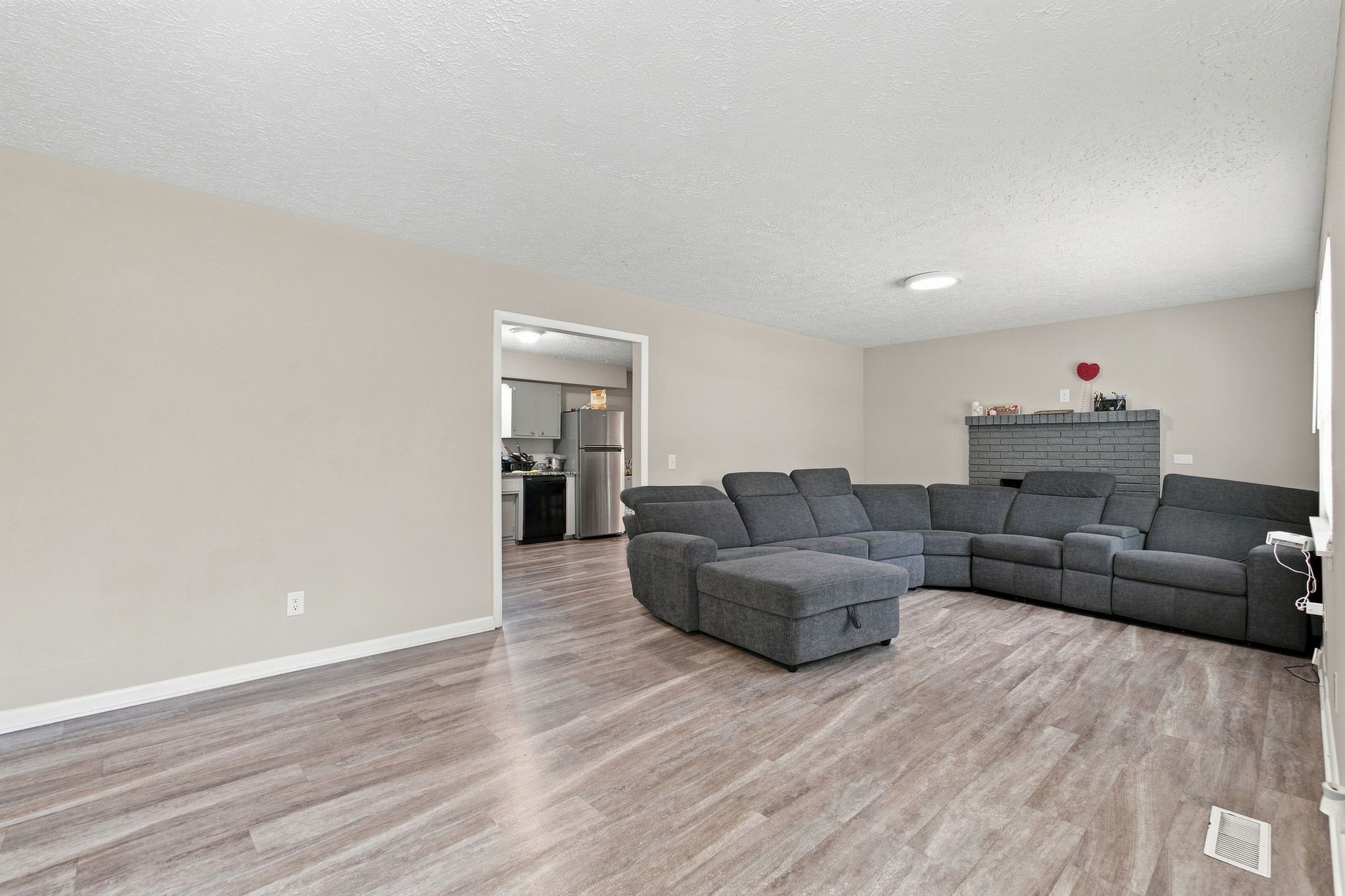 147 Medearis Dr