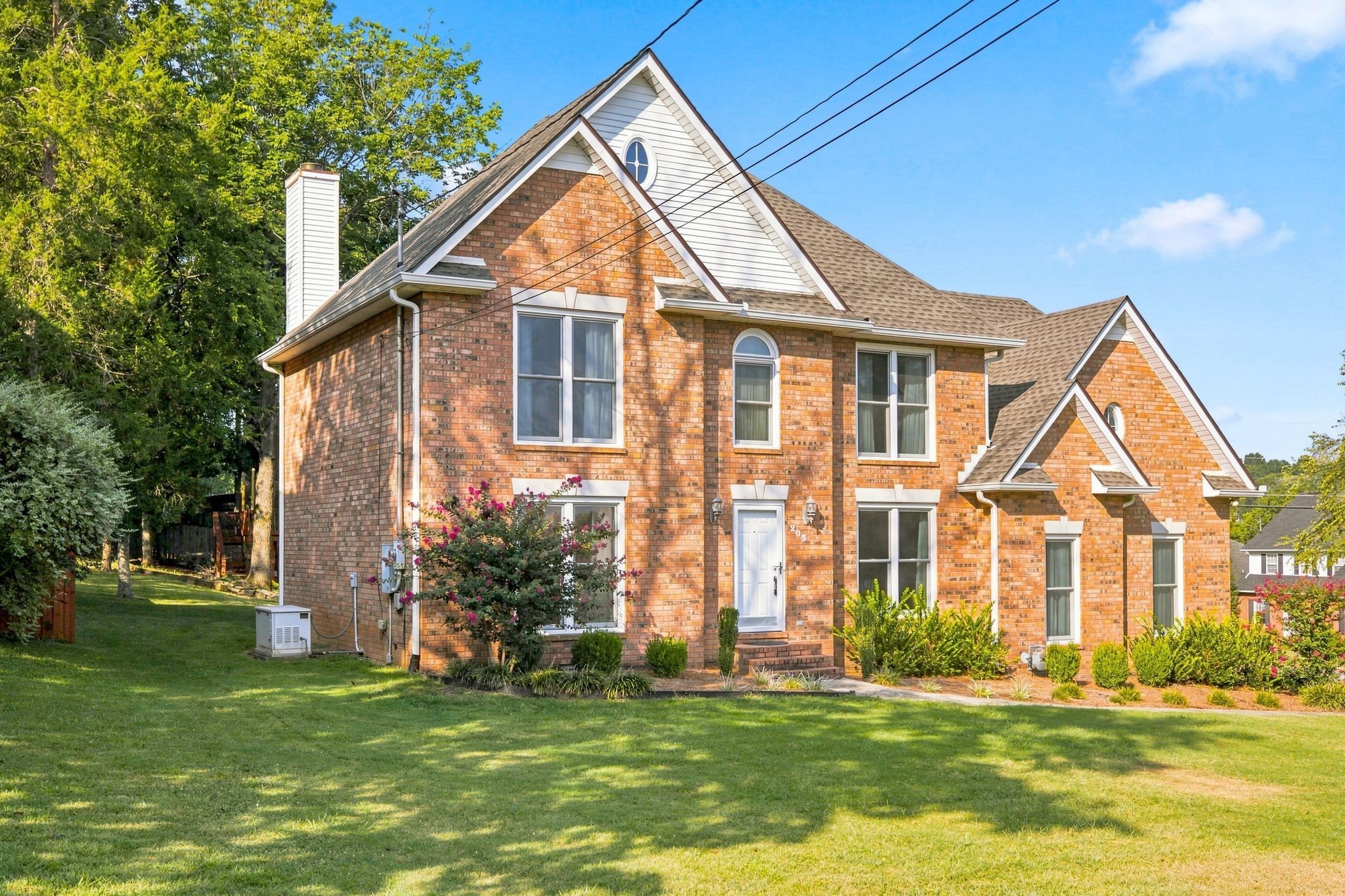 203 Dogwood Ln