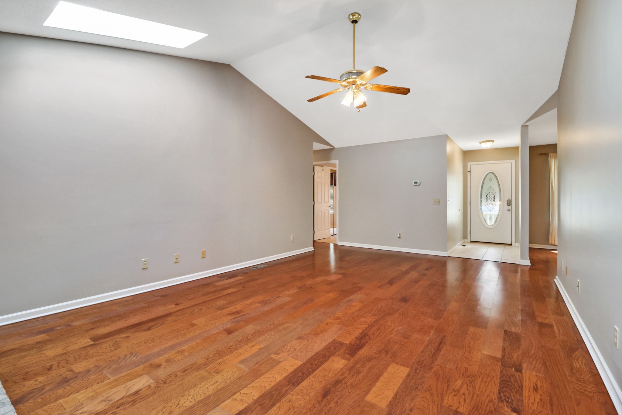 112 Lakewood Dr