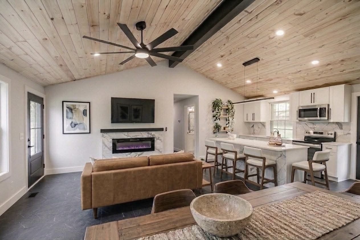 7608 Gerald Dr