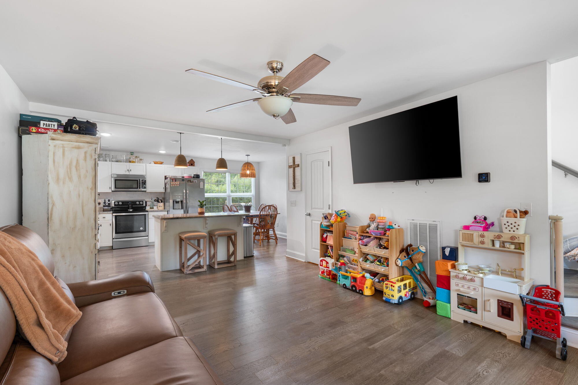1728 Beaverdale Road, NE