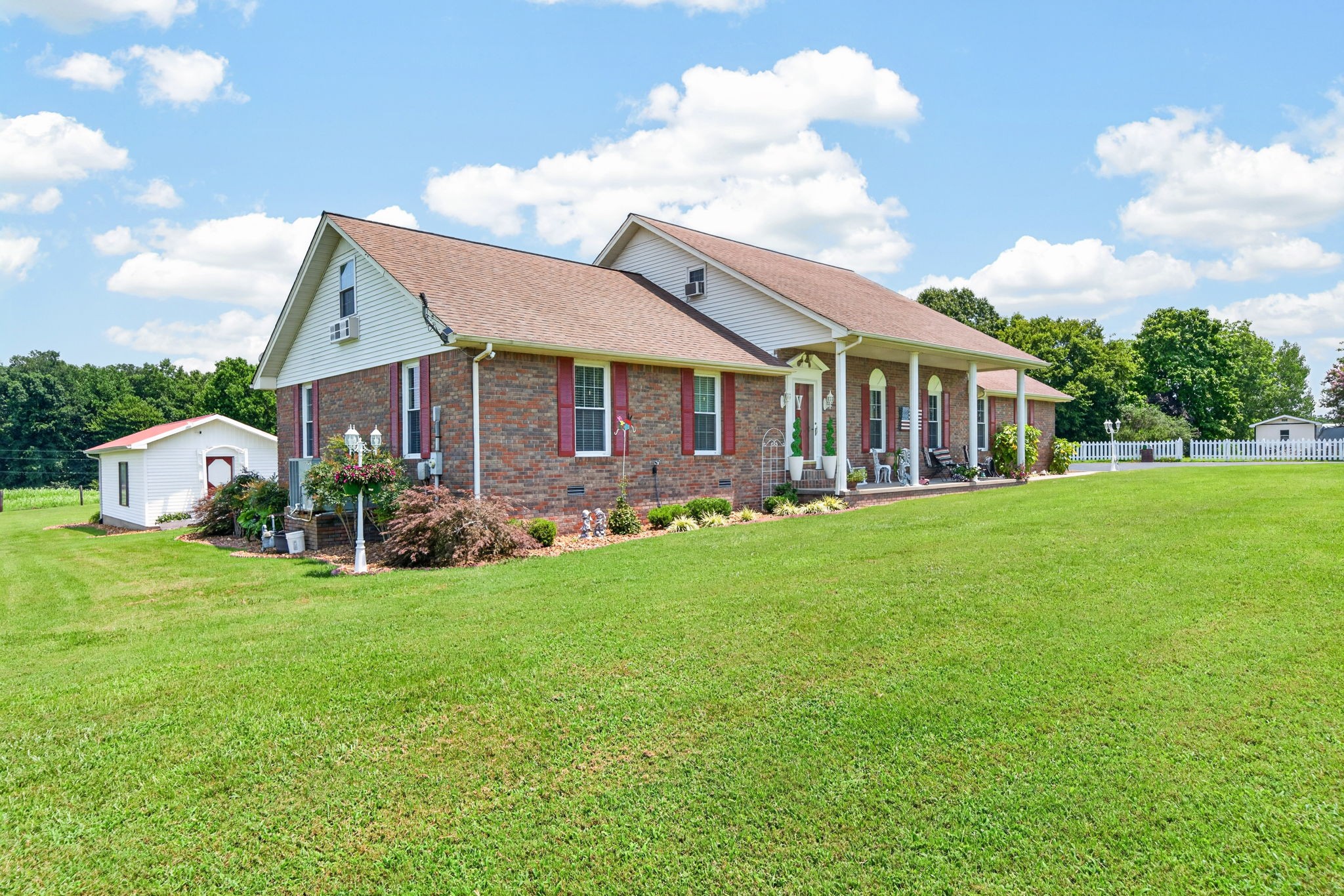 516 Gamaliel Rd