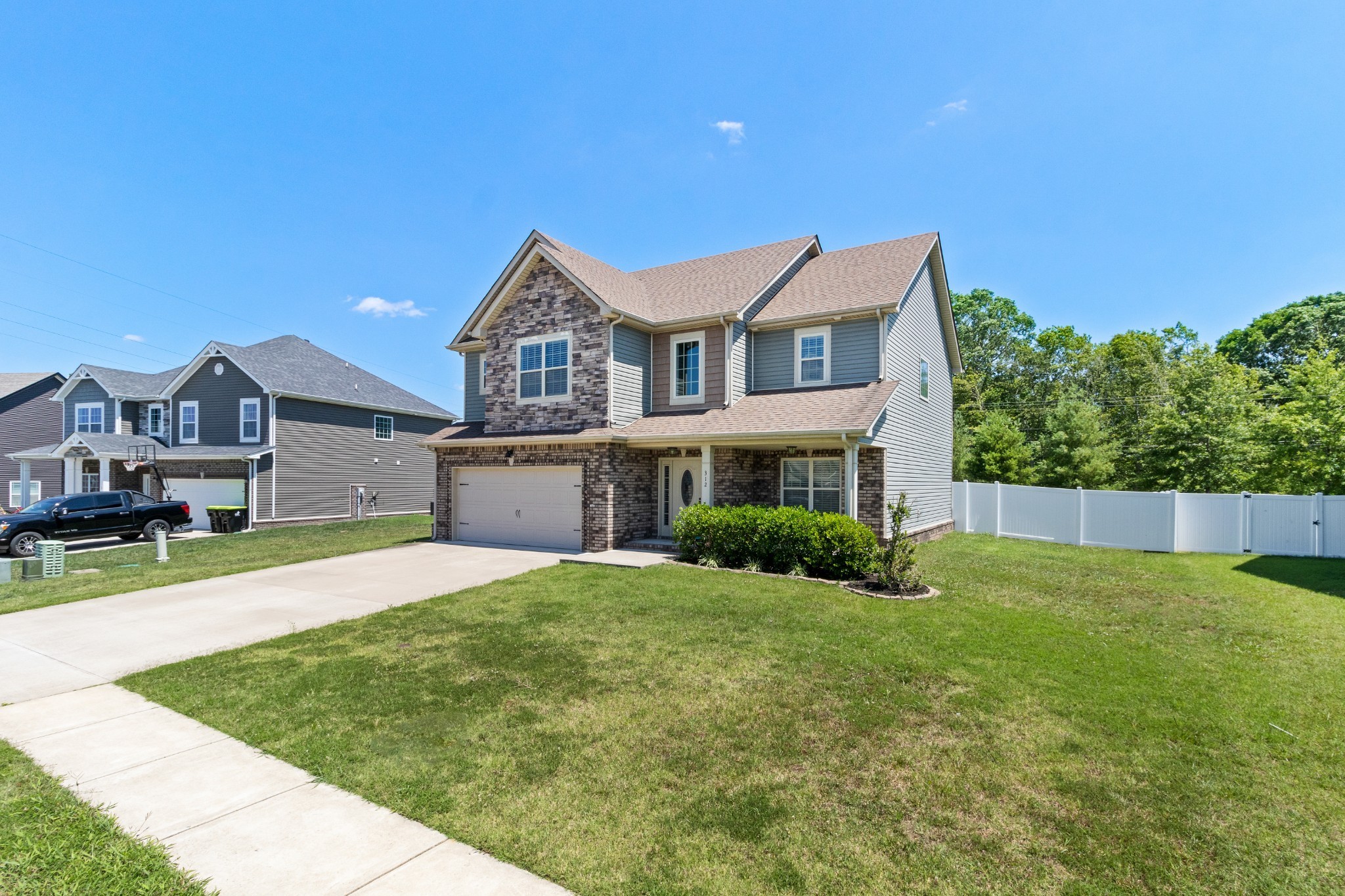 312 Rye Dr