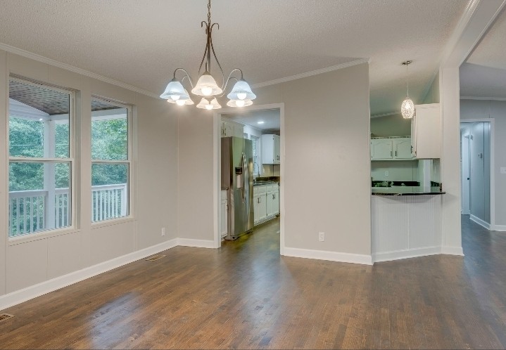 1050 Glendale Rd