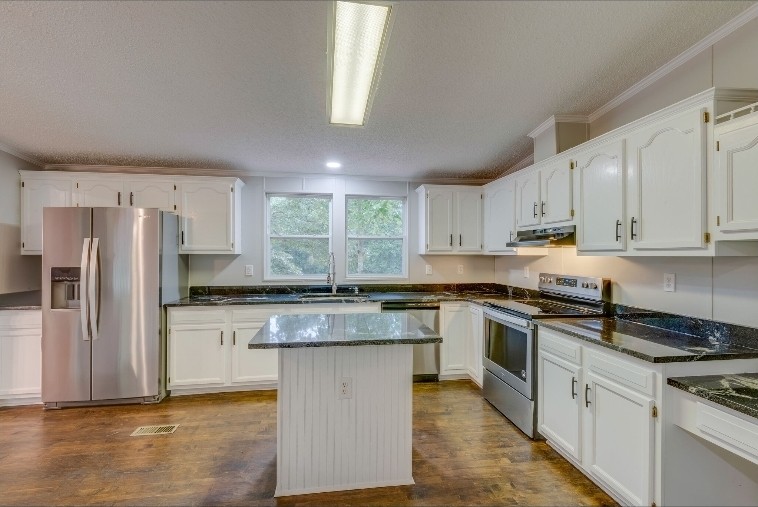 1050 Glendale Rd
