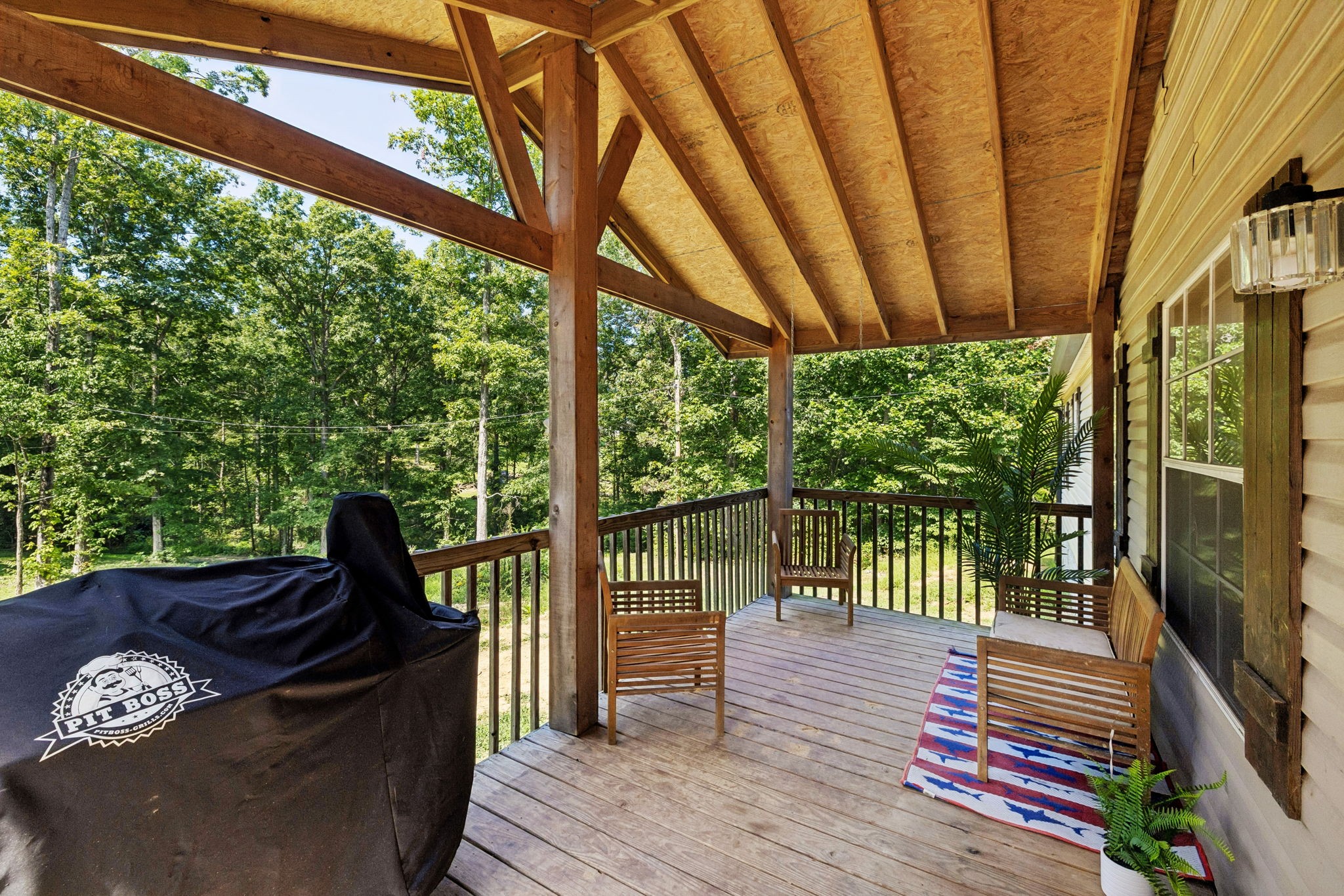 318 Lucas Ridge Ln