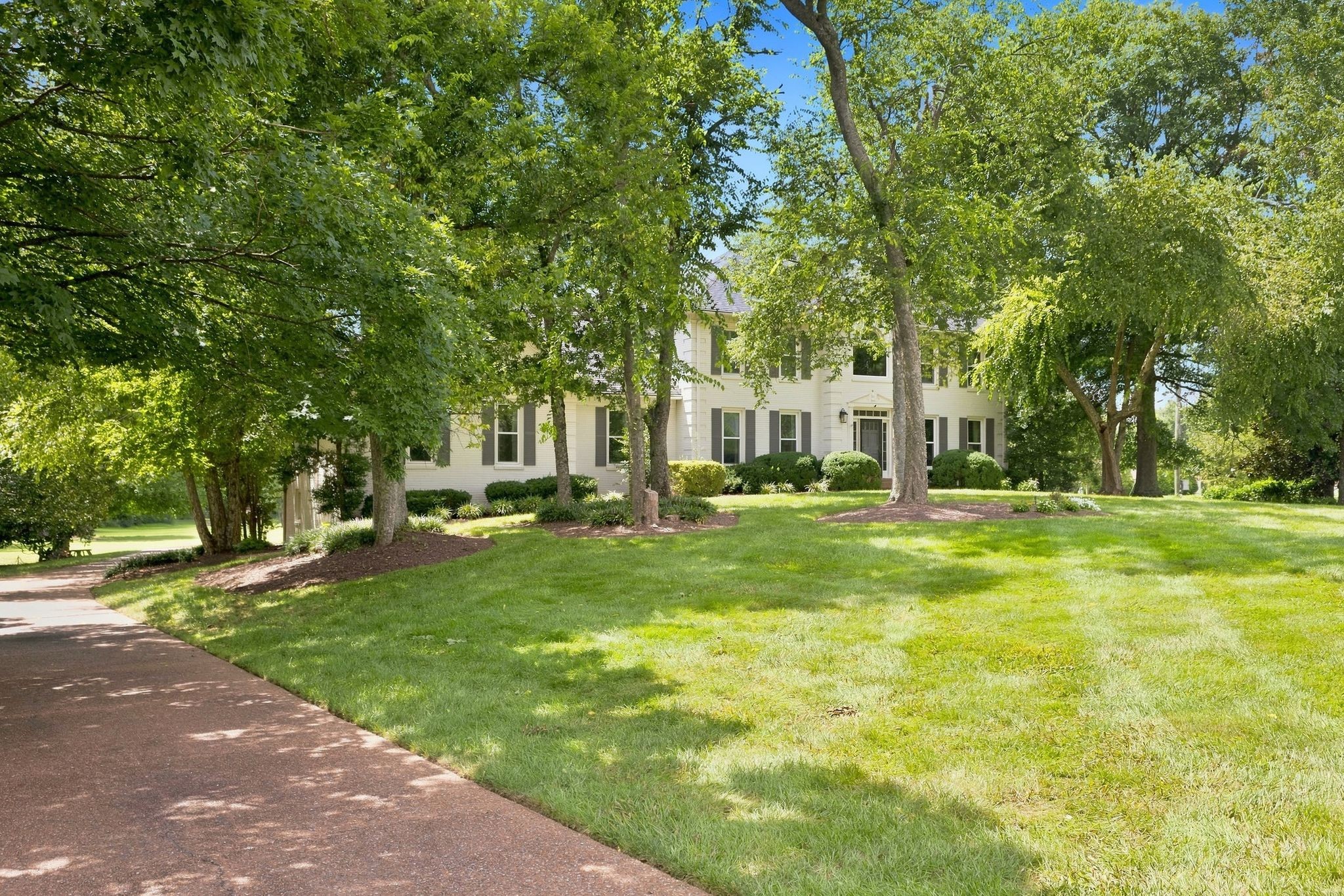1309 Arrowhead Dr