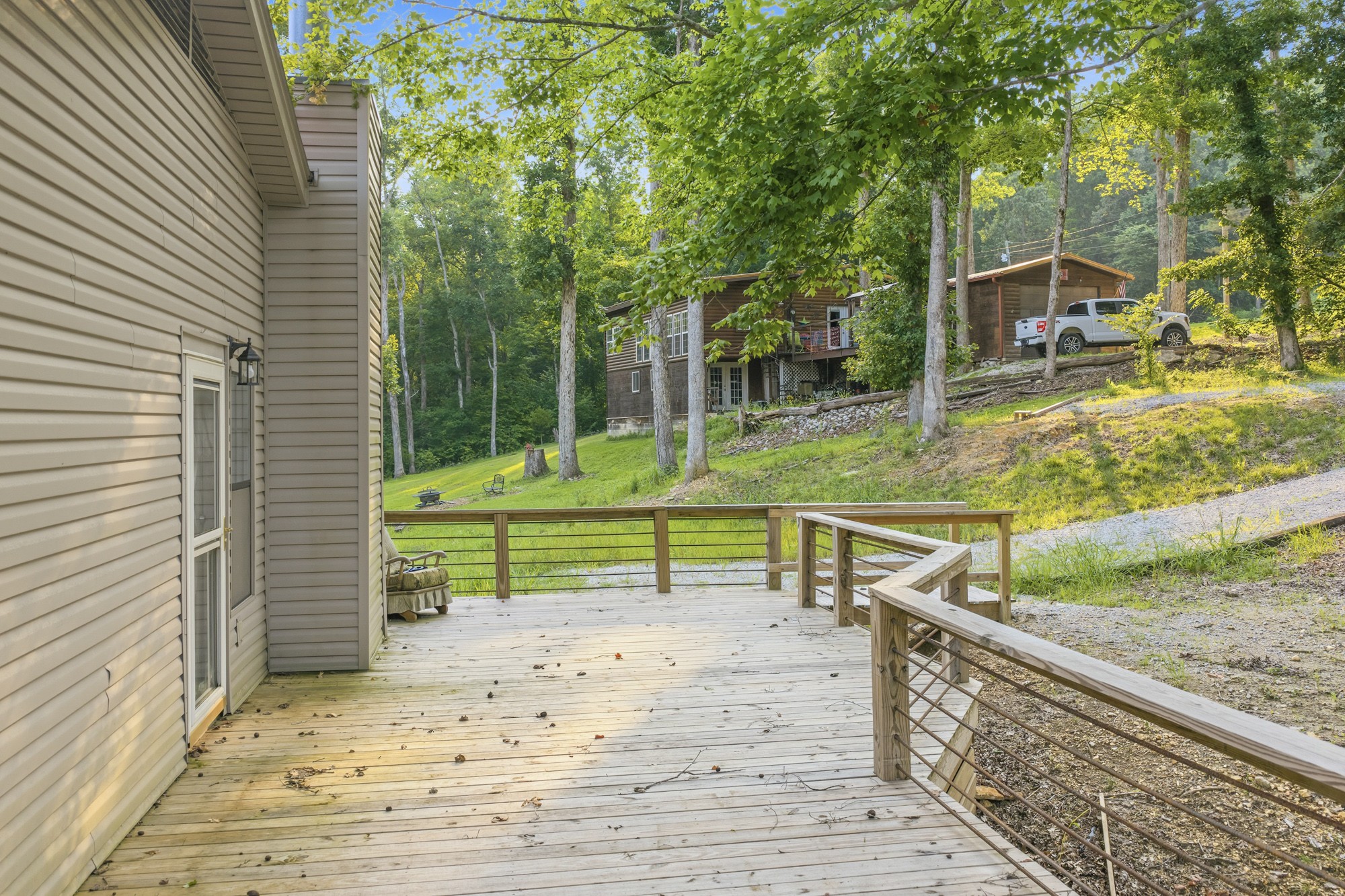 1124 Woodlawn Shores Rd