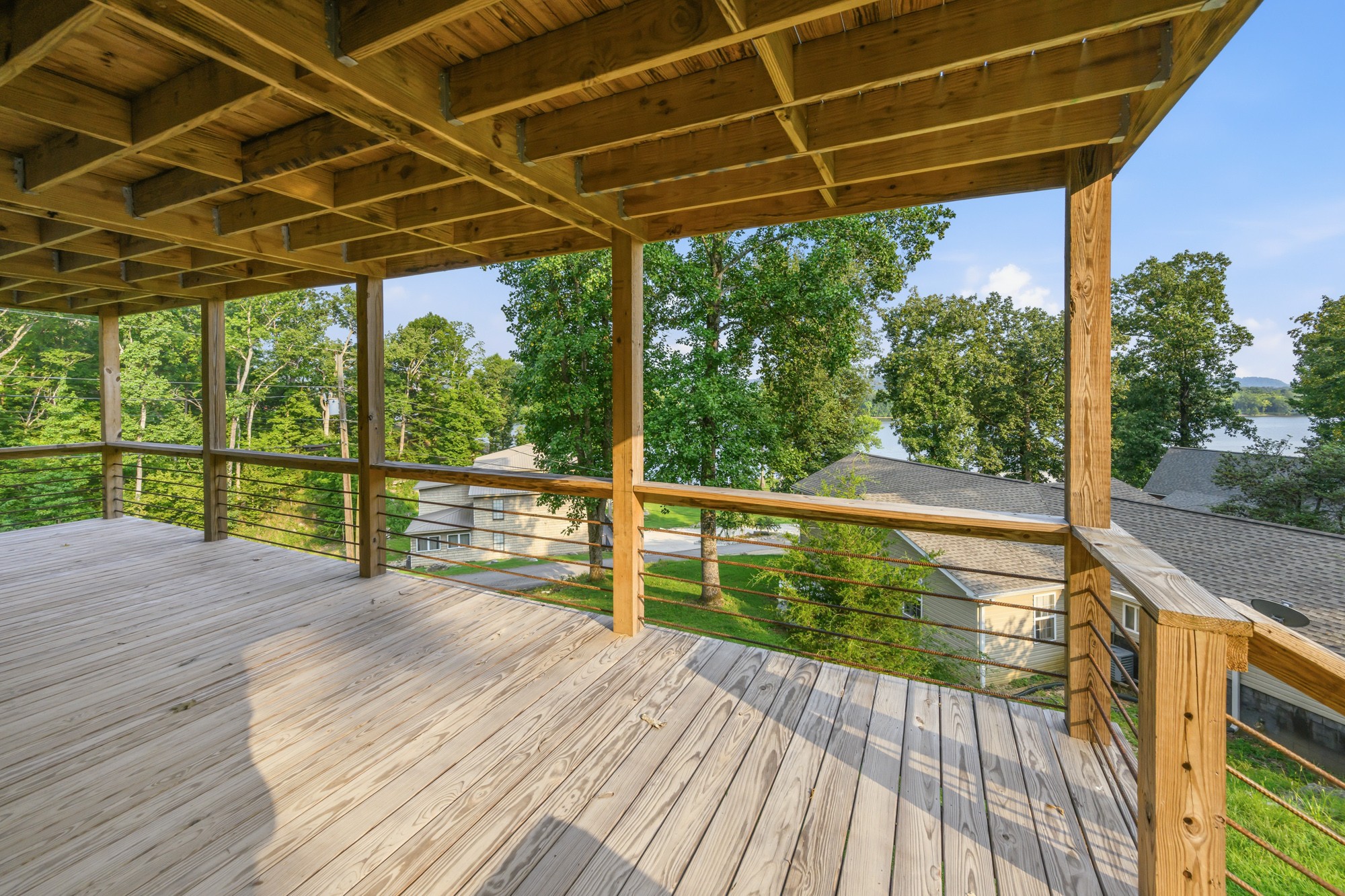 1124 Woodlawn Shores Rd