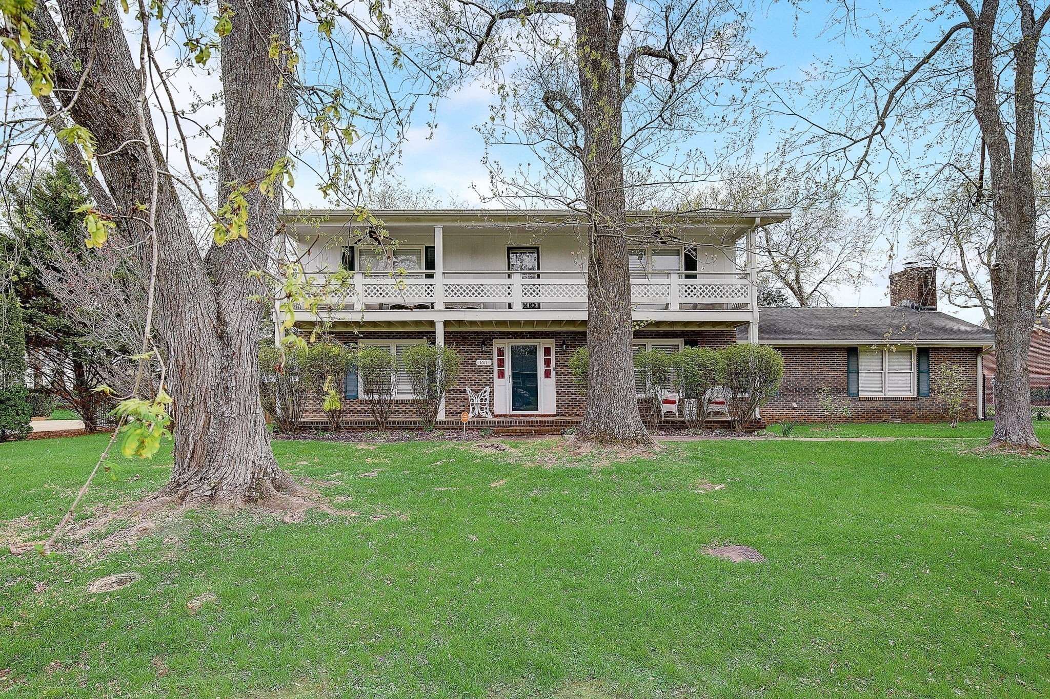 1611 Saltlick Pl