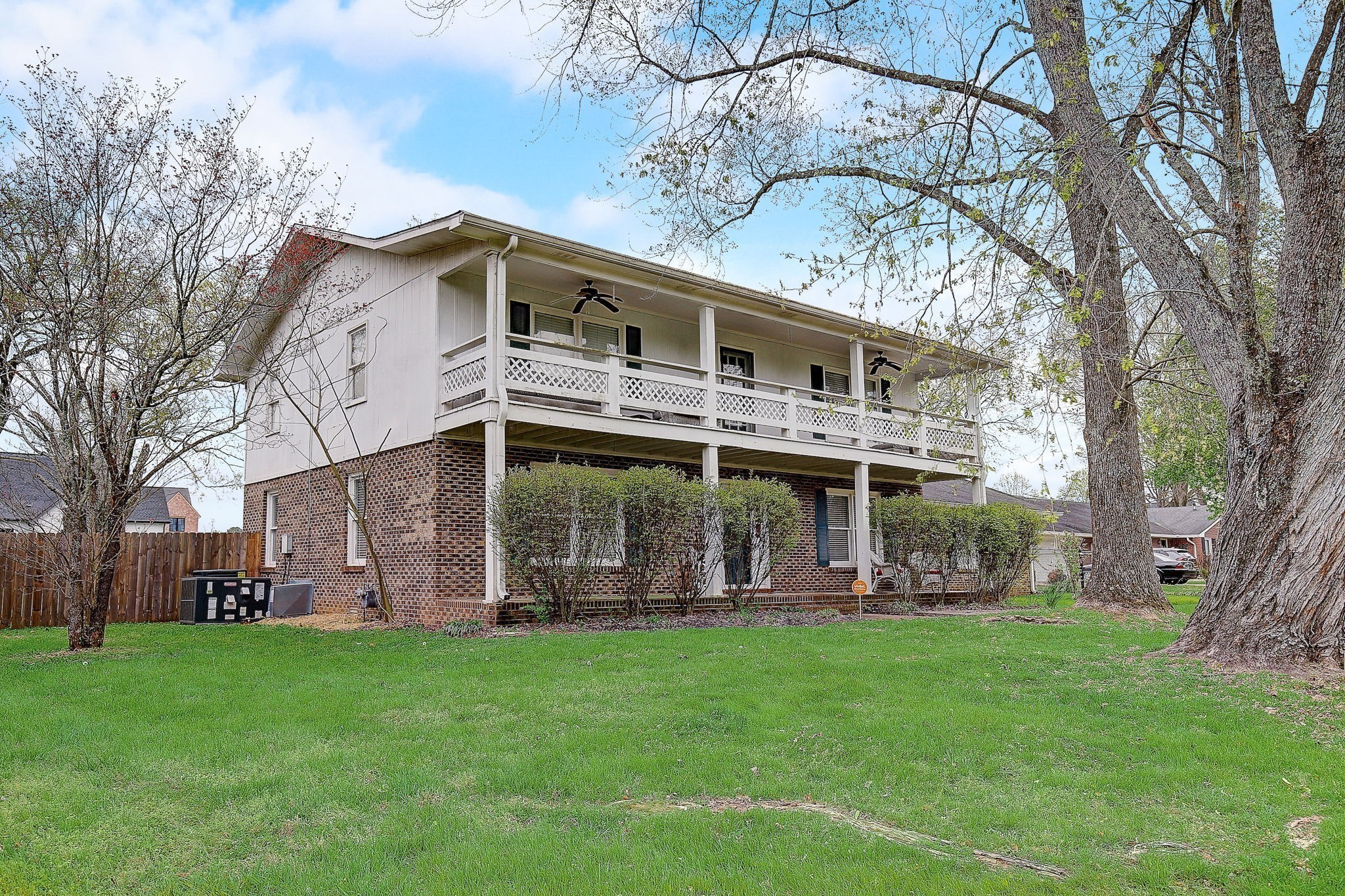 1611 Saltlick Pl