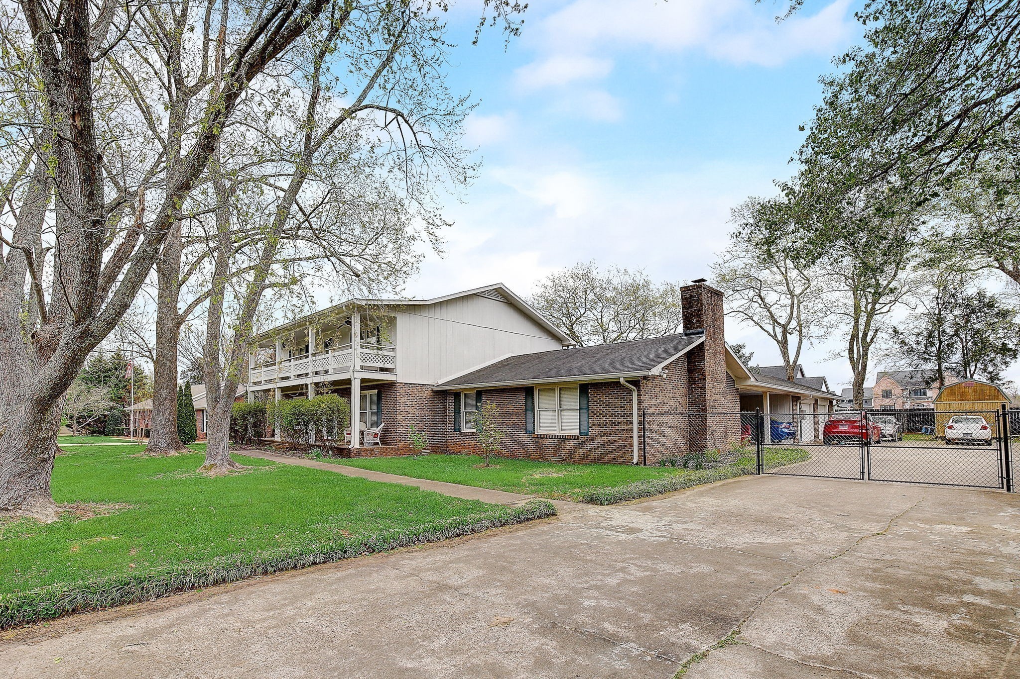1611 Saltlick Pl