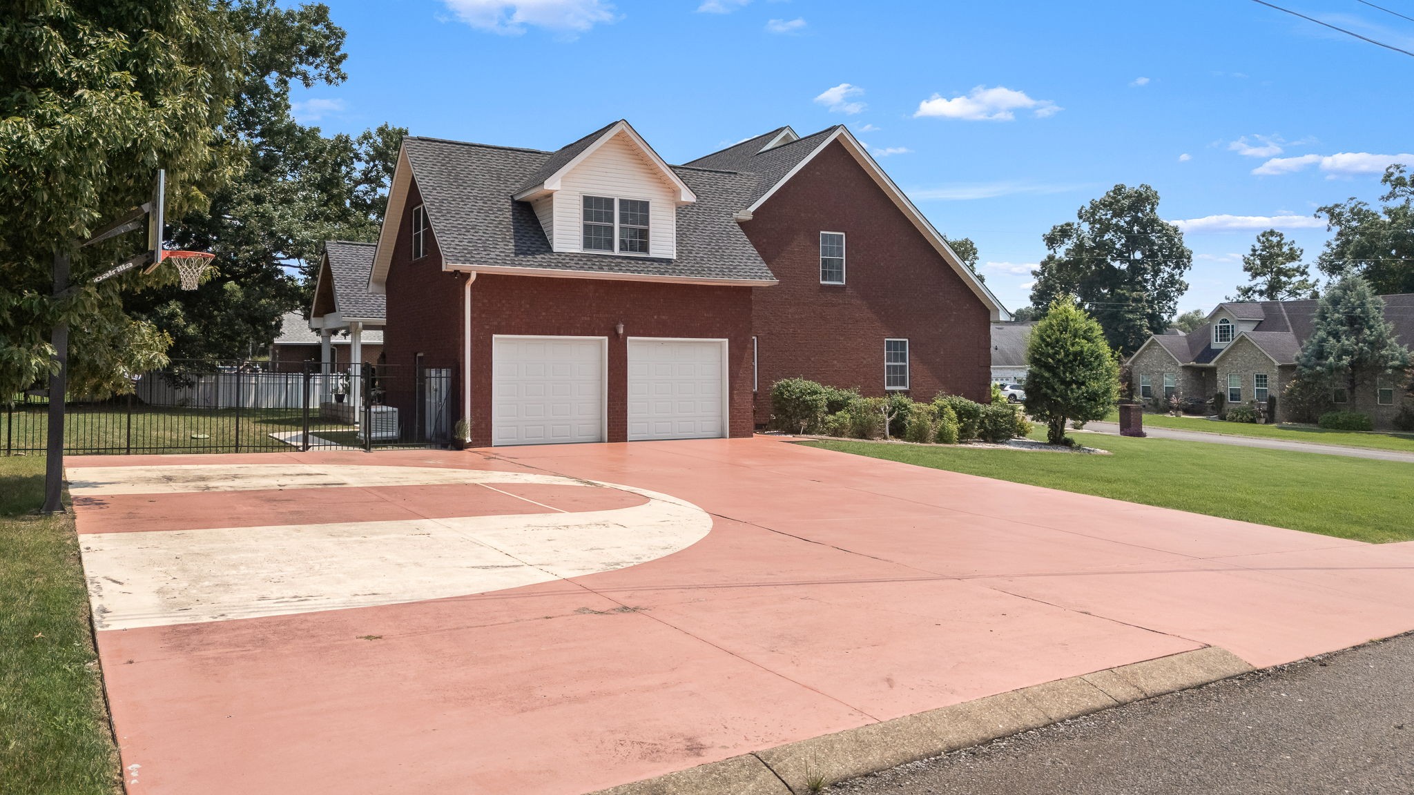 106 Finch Ln