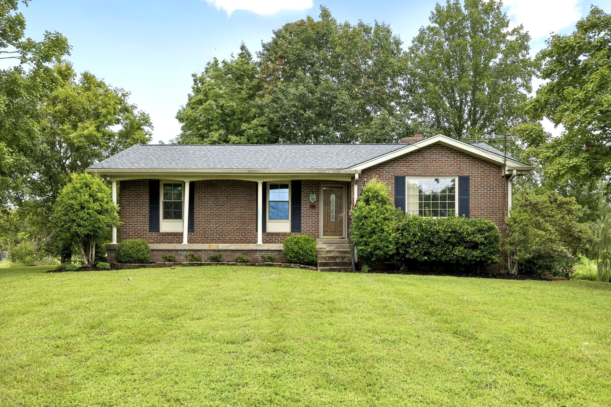 575 Centerville Rd