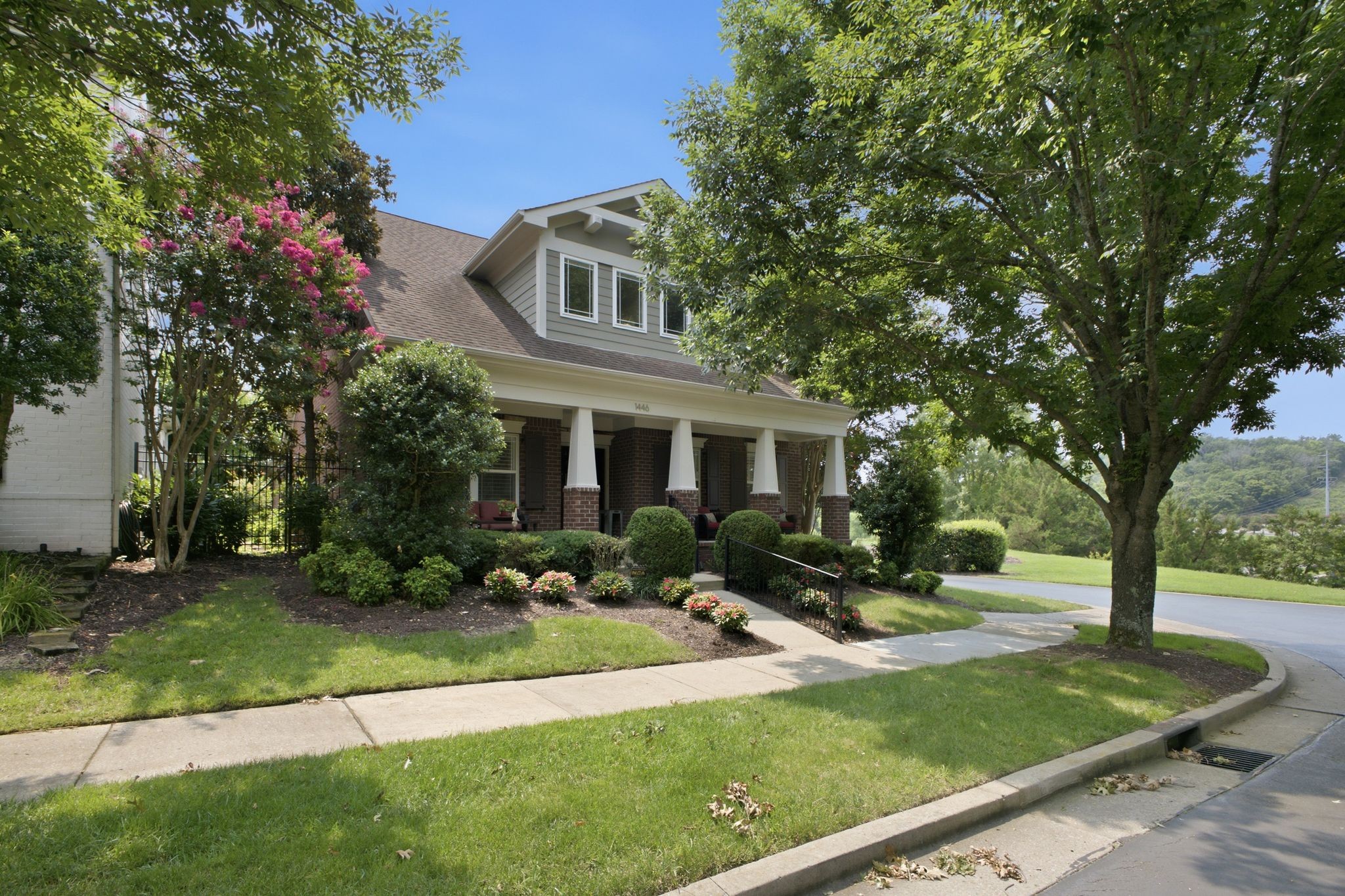 1446 Burnside Dr