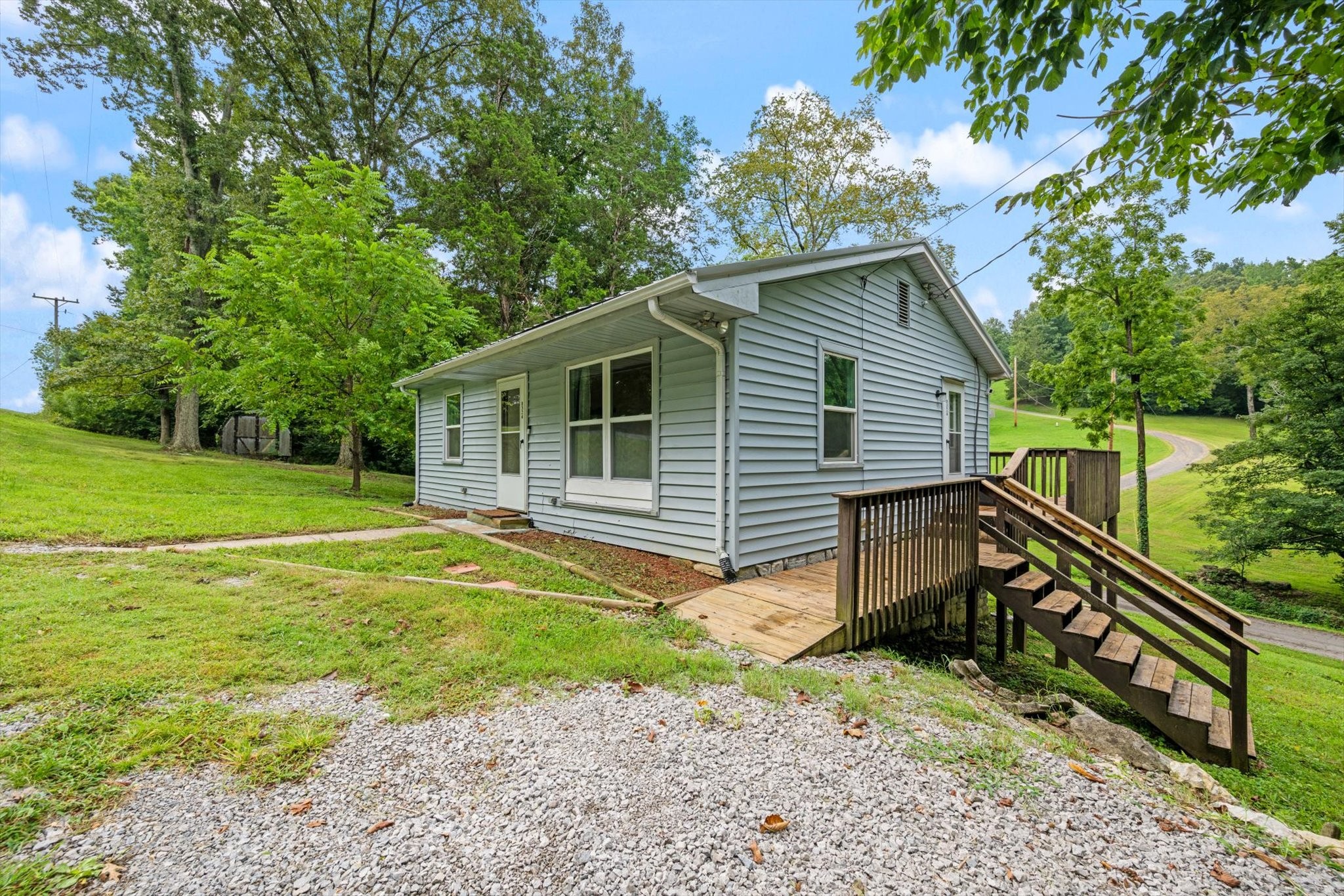 8324 River Road Pike
