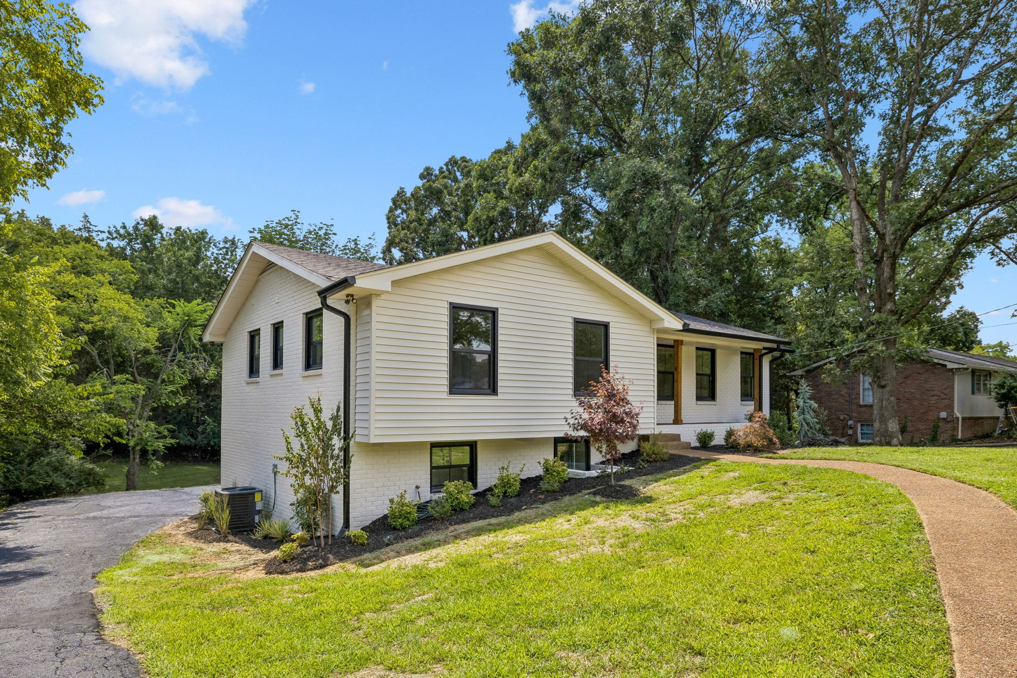 108 Airfloat Dr