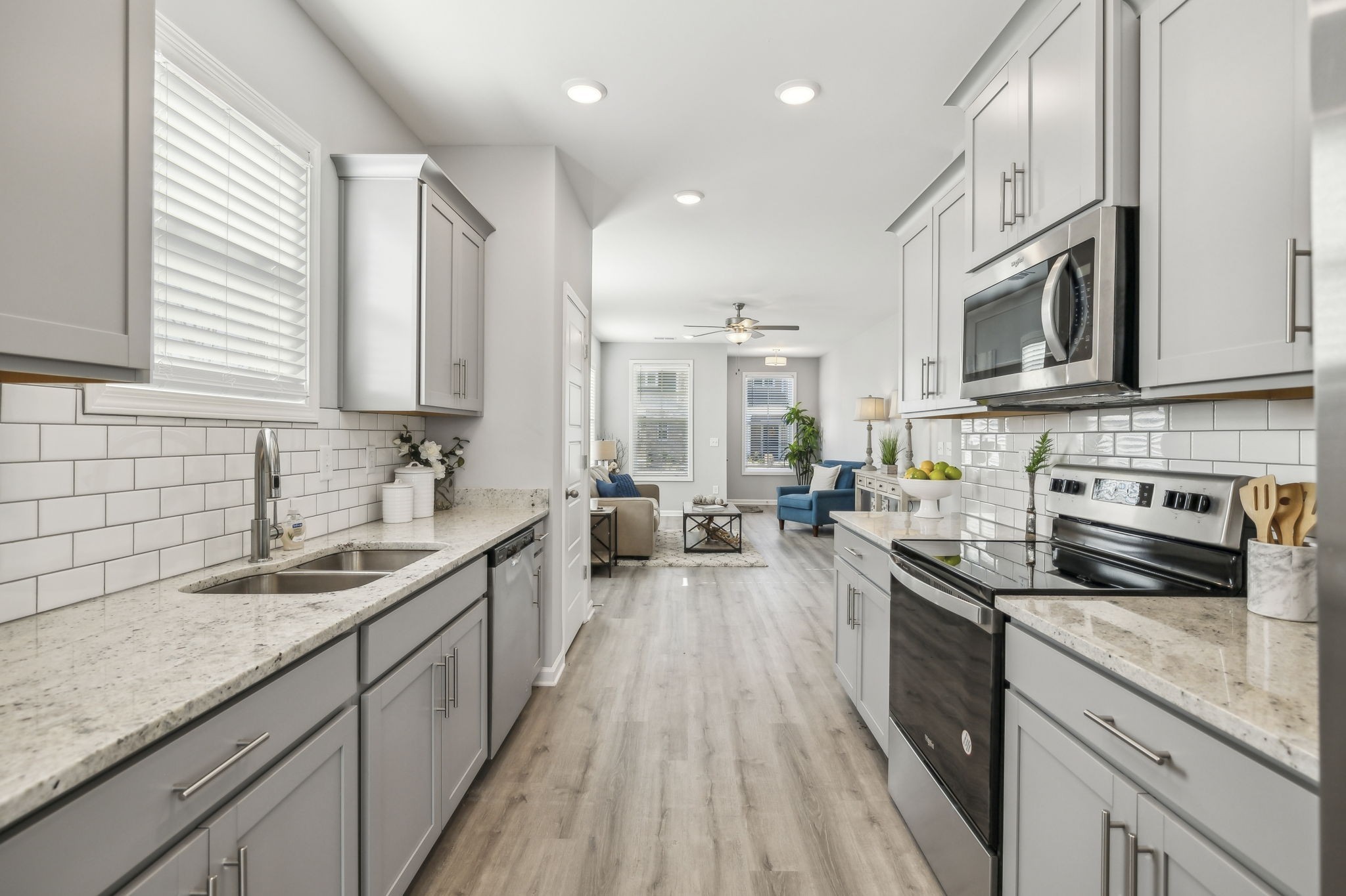 449 West Adams Ave