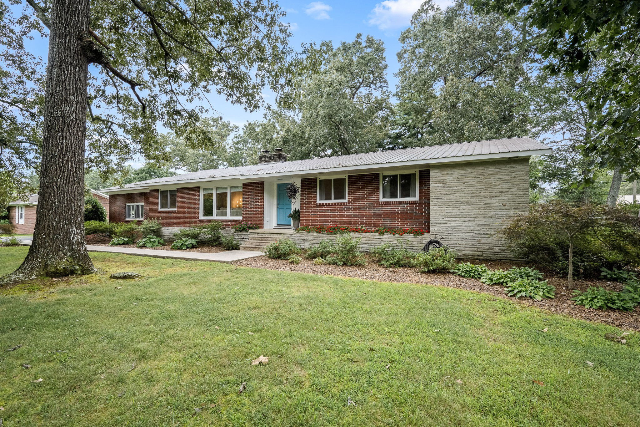 105 WESTWOOD DRIVE