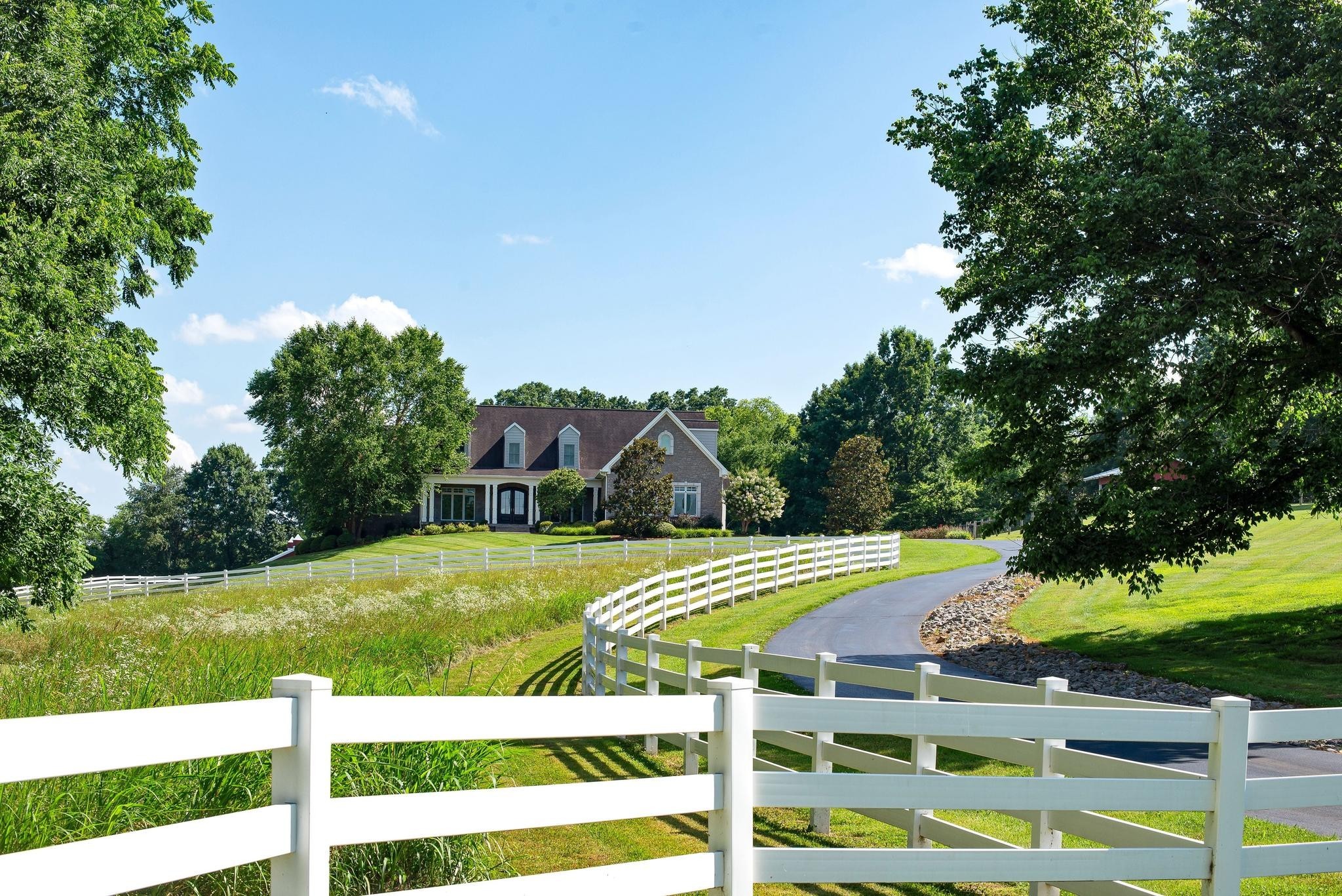 2701 Owl Hollow Rd