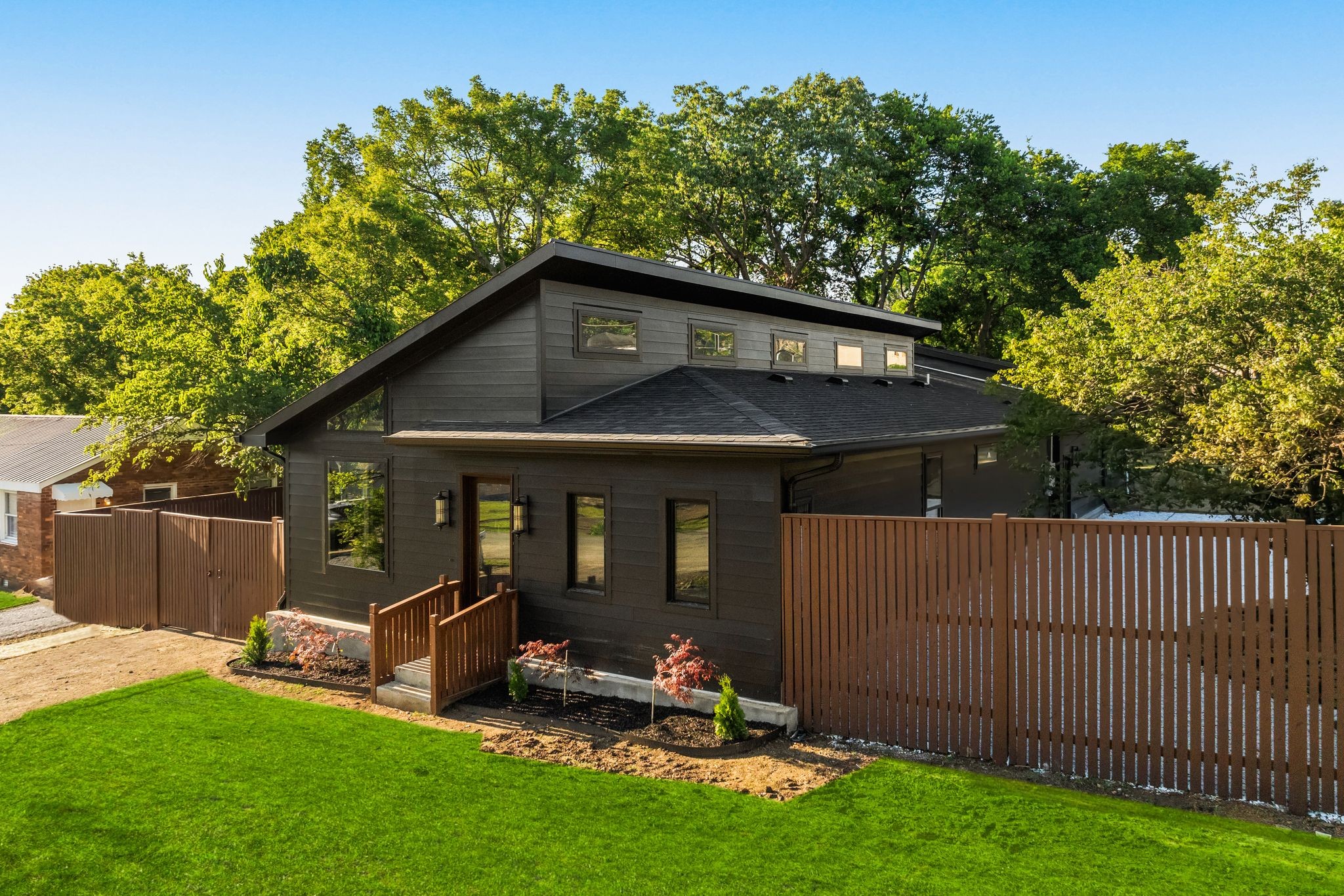 543 Norton Ave