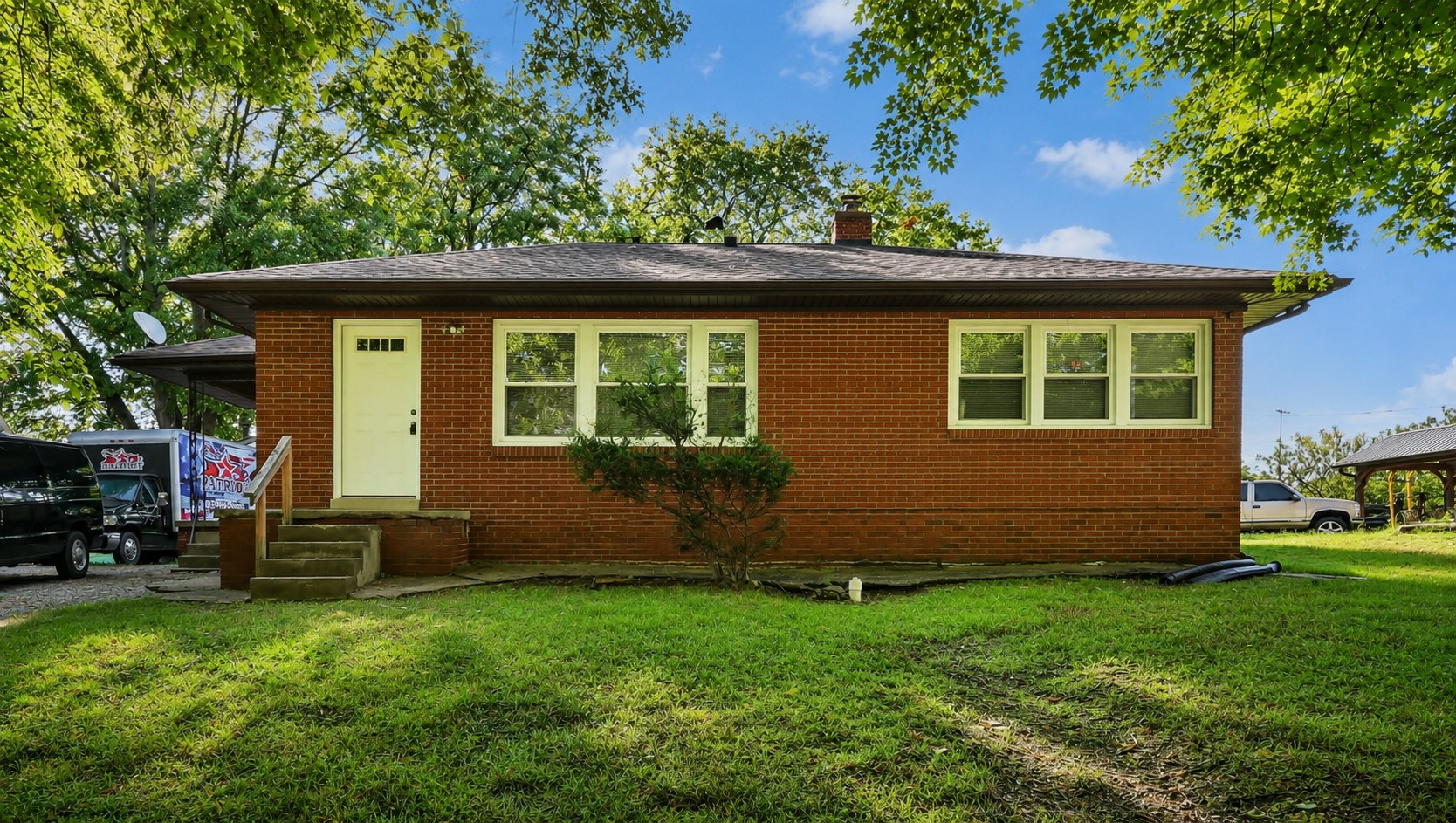 817 Rockwood Hts