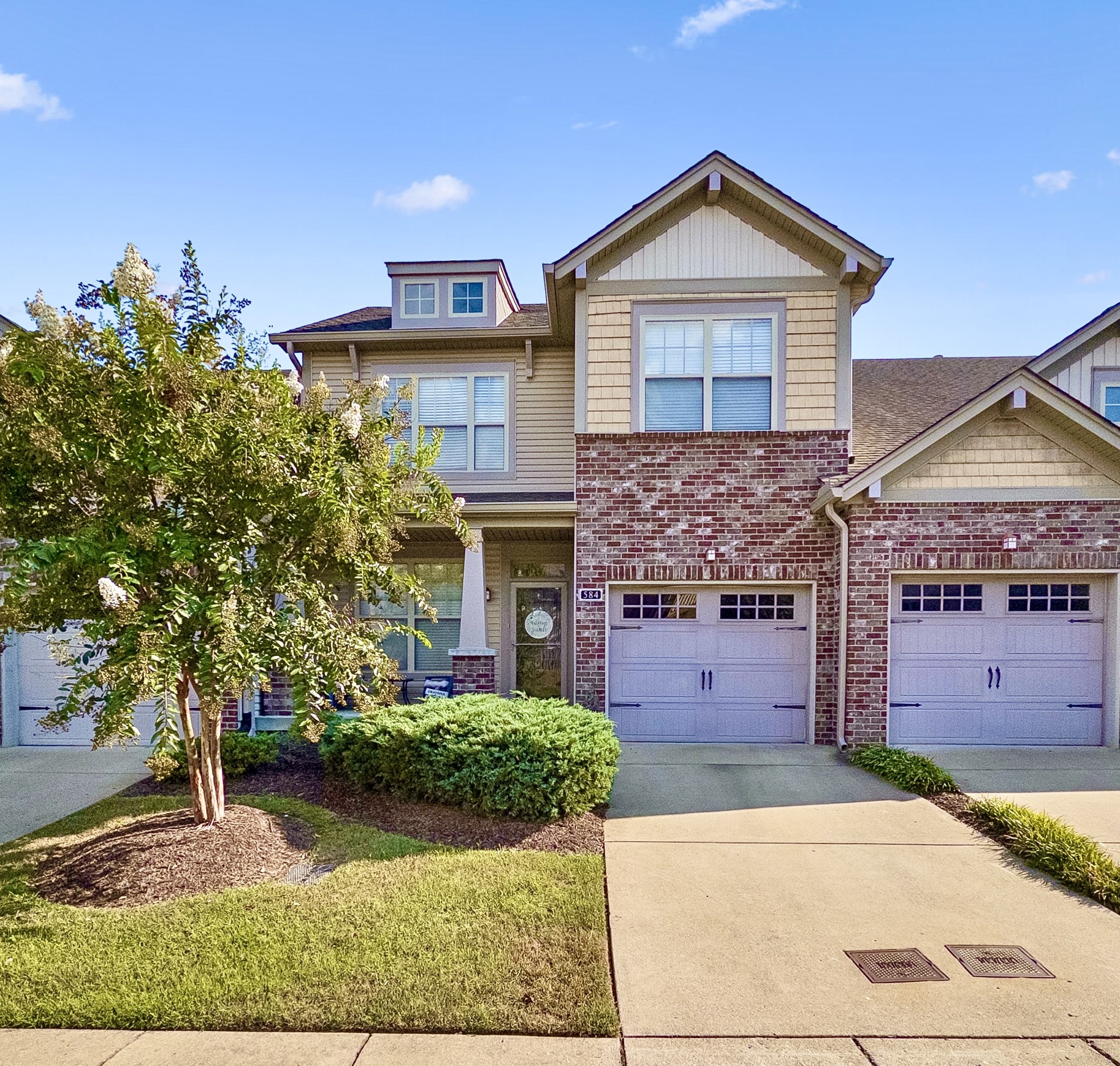 584 Griffin Cir