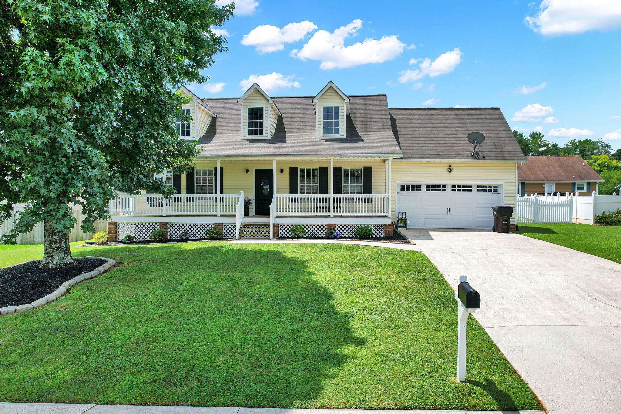1762 NE Autumn Drive, NE