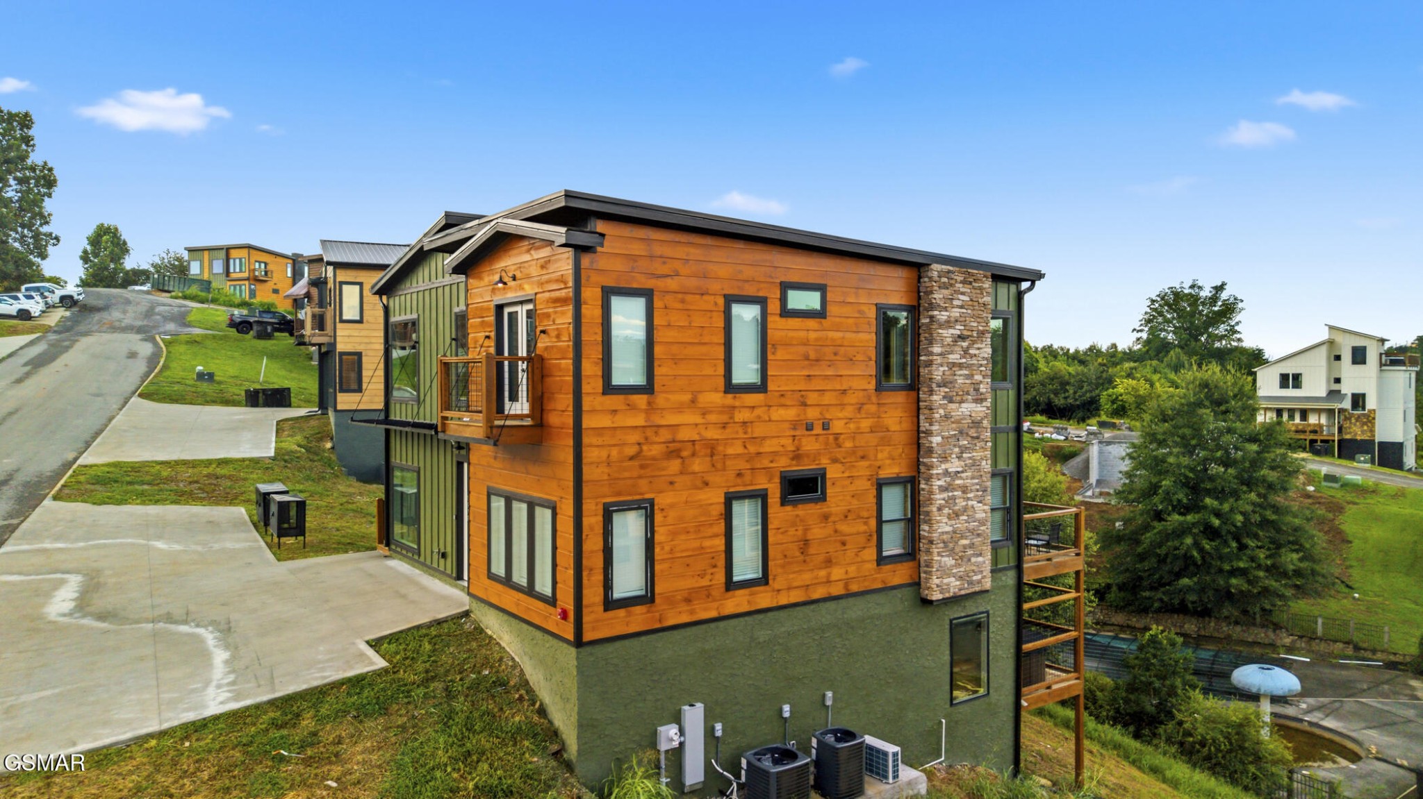 1579 Rainbow Ridge Way