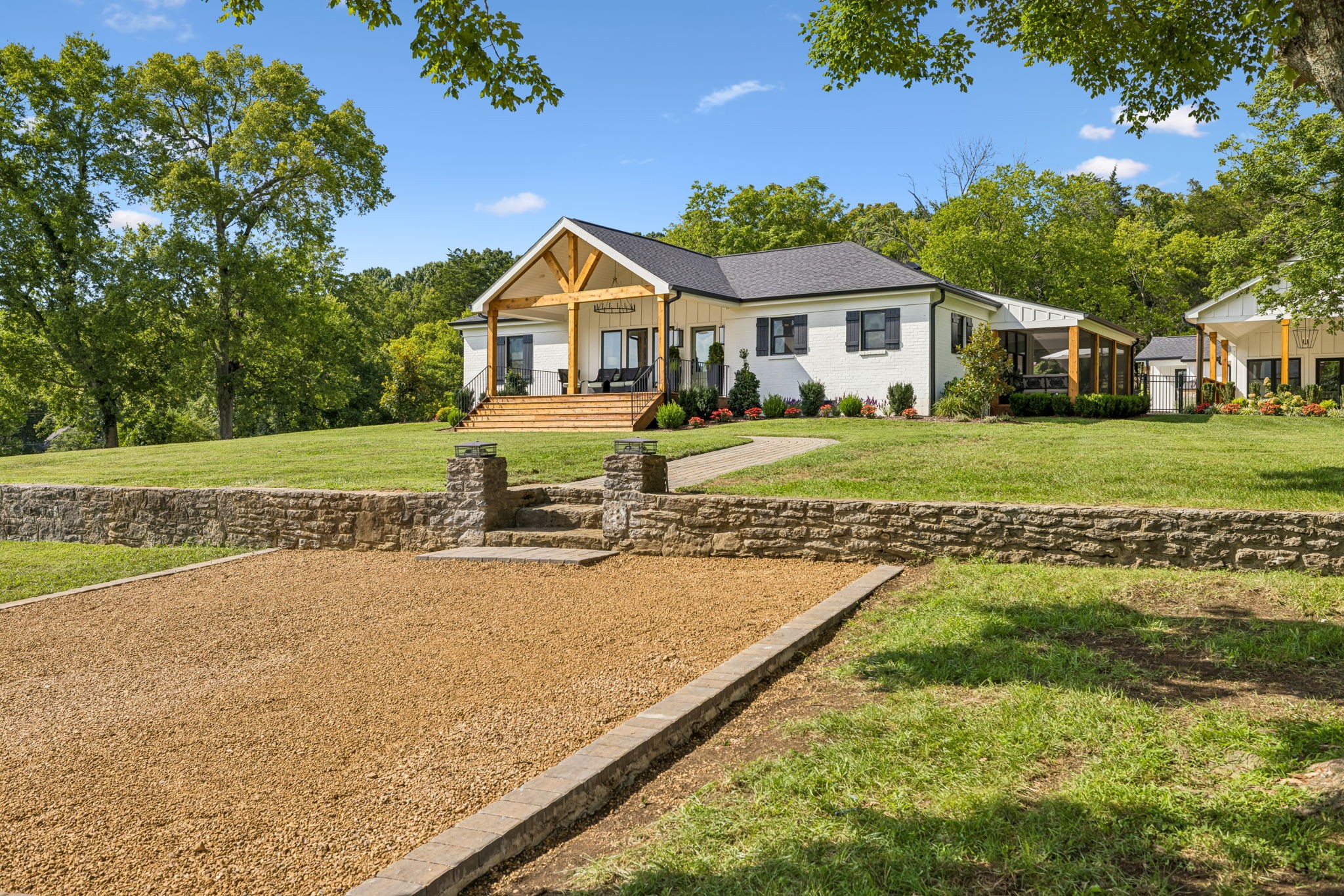 5672 Carters Creek Pike