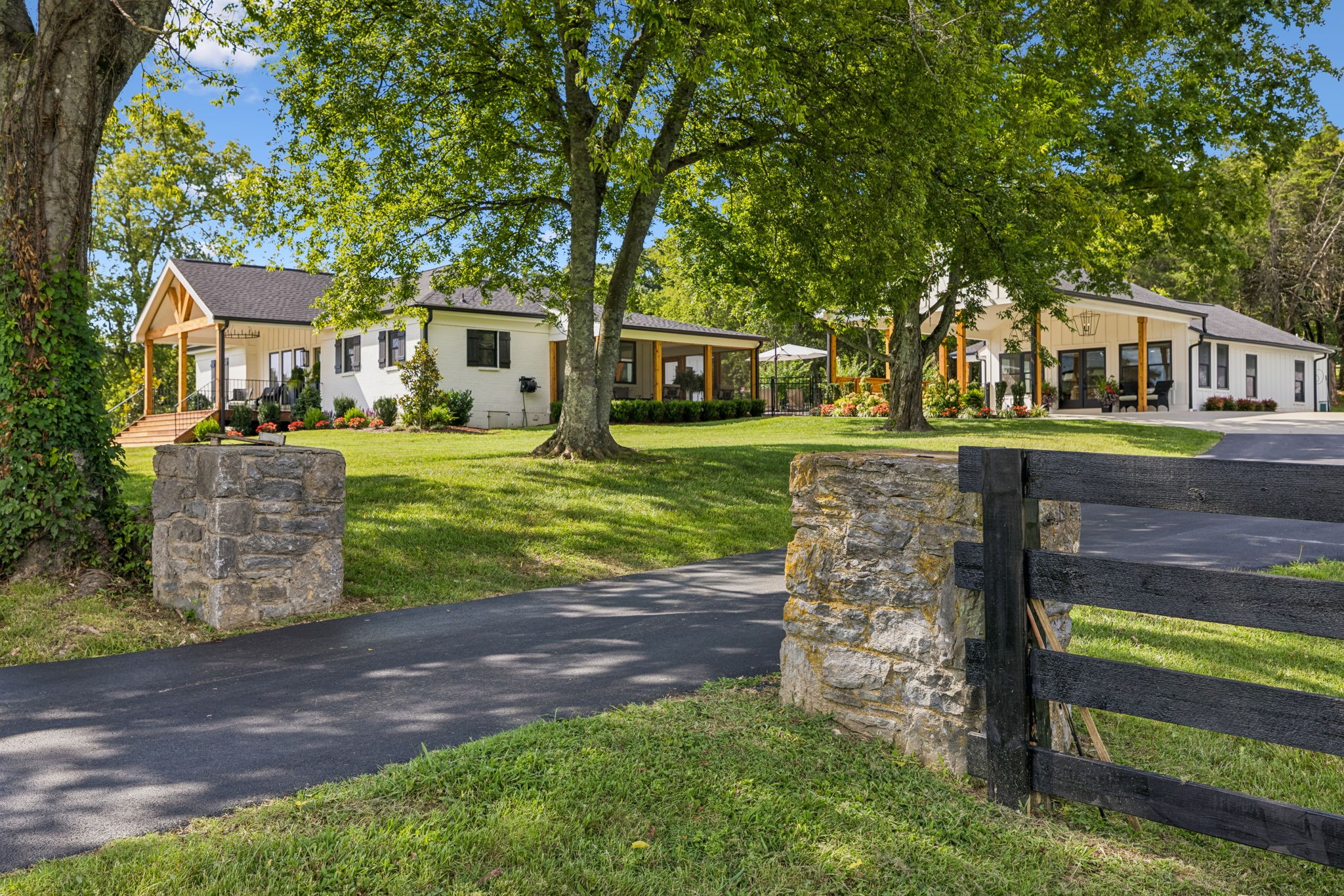 5672 Carters Creek Pike