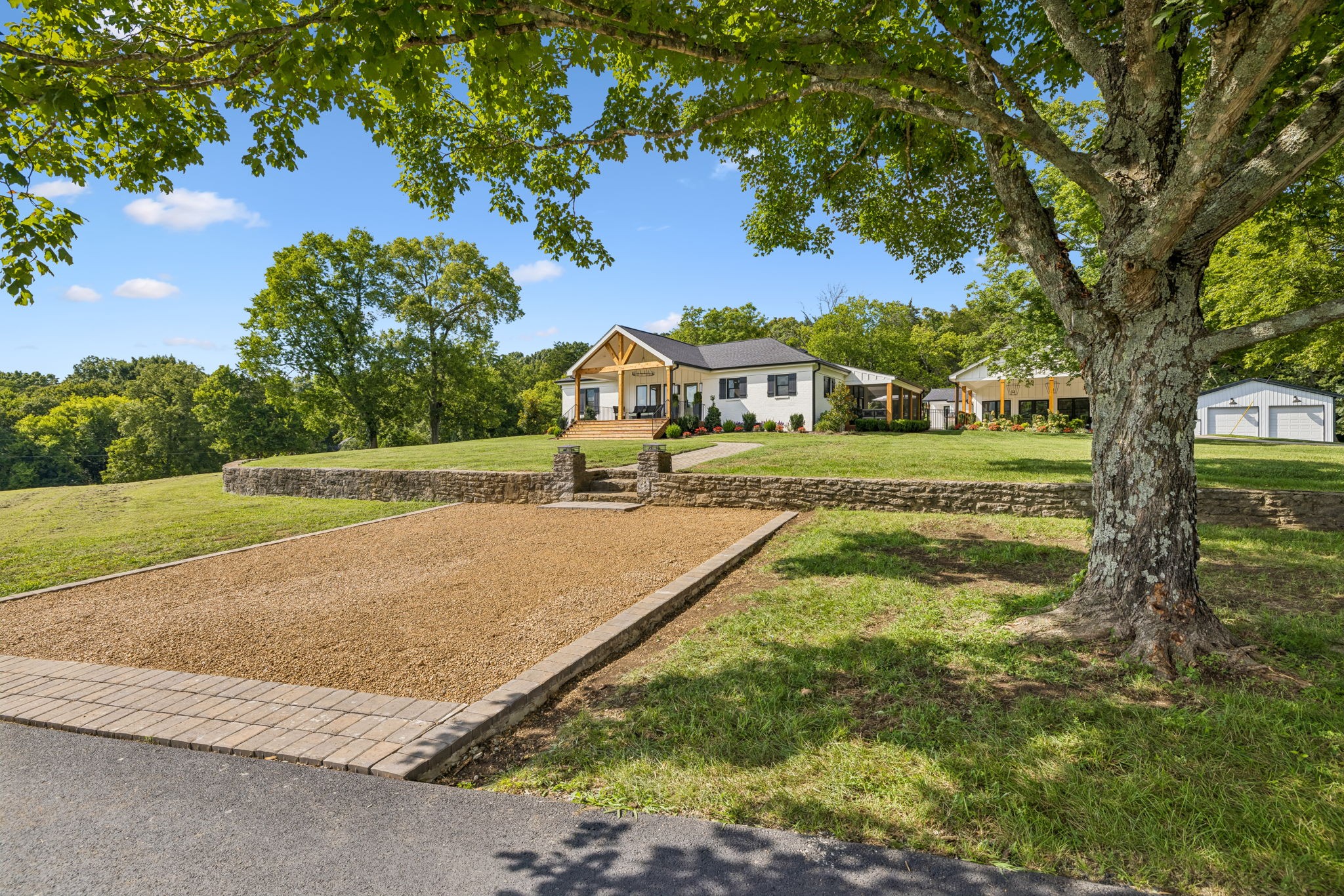 5672 Carters Creek Pike