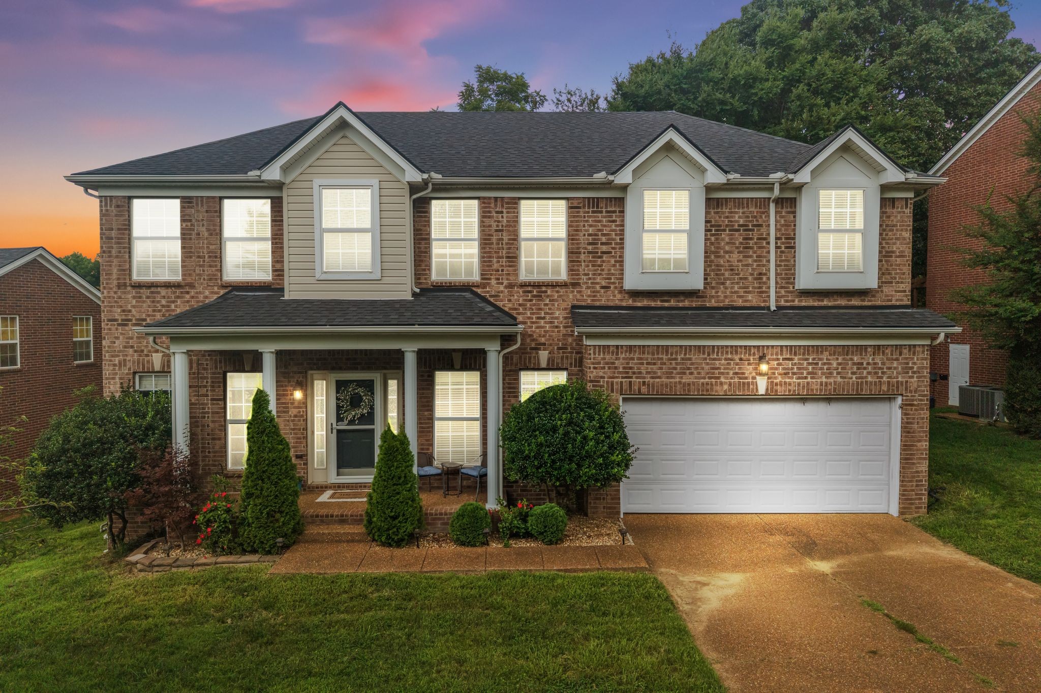 2929 Buckner Ln