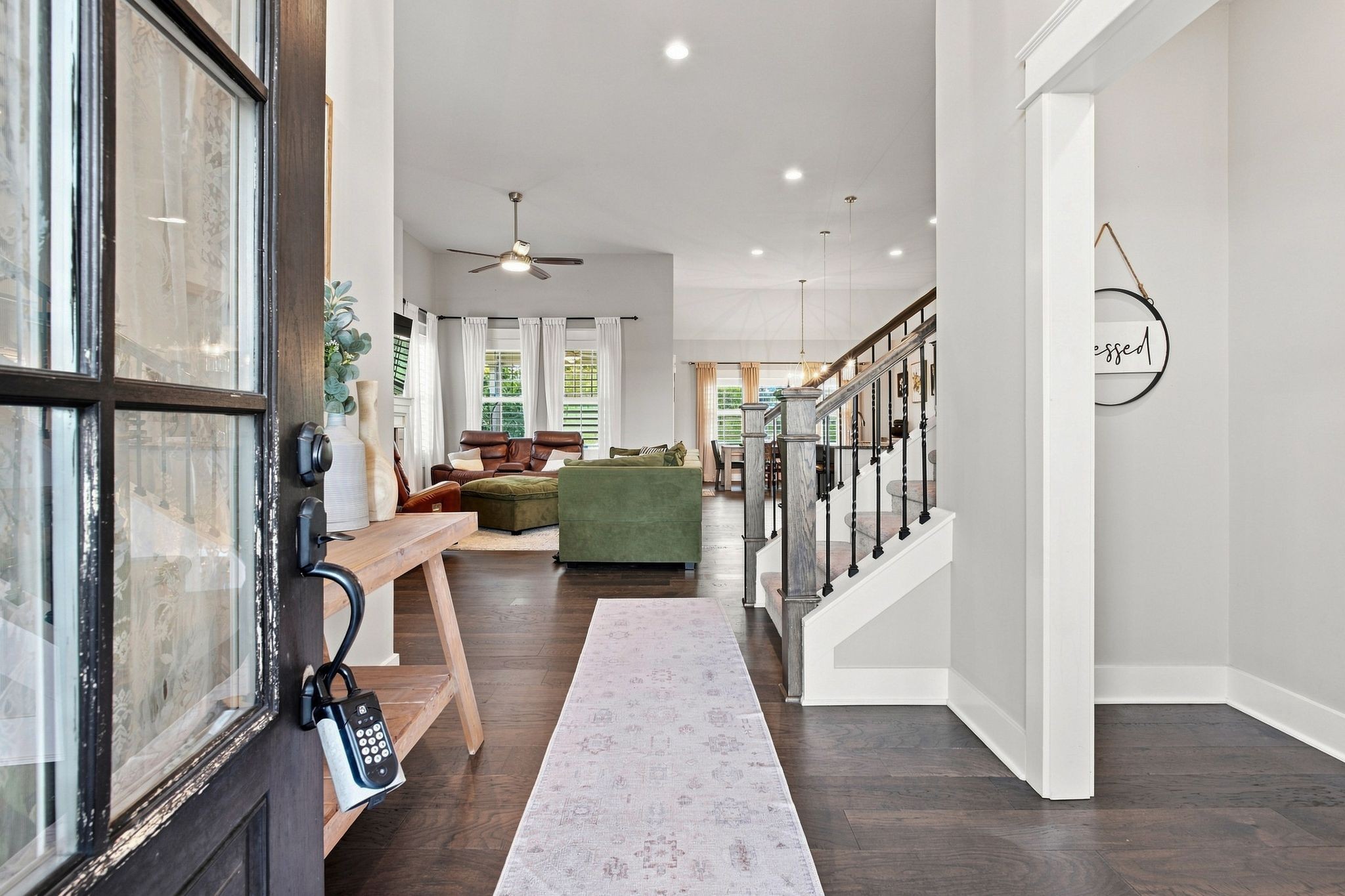 323 Hathaway Ln