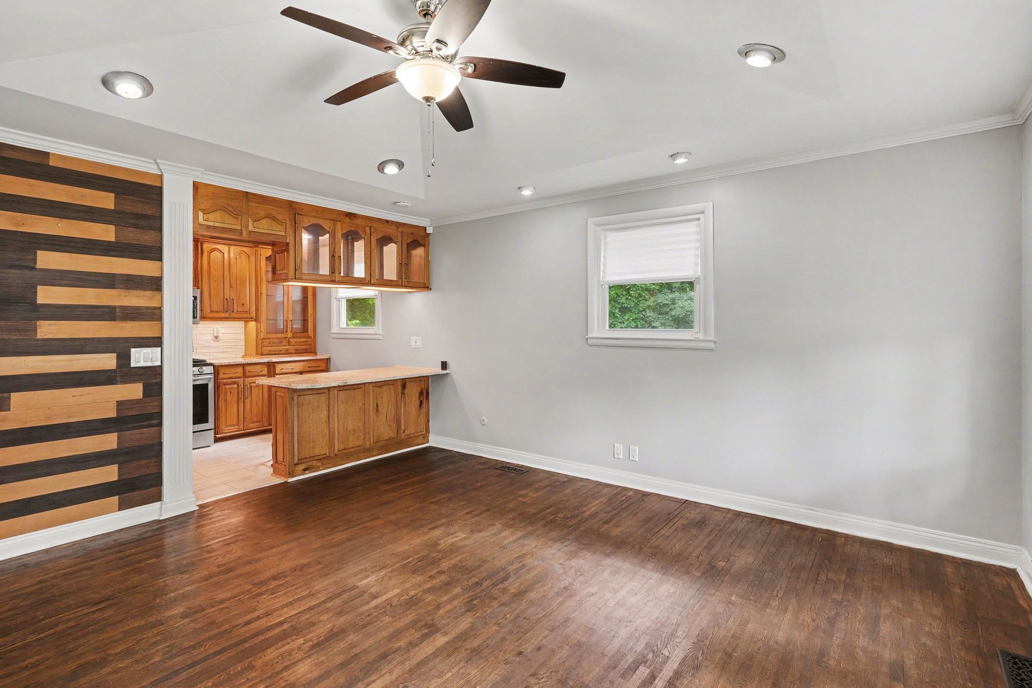 5304 Eulala Dr