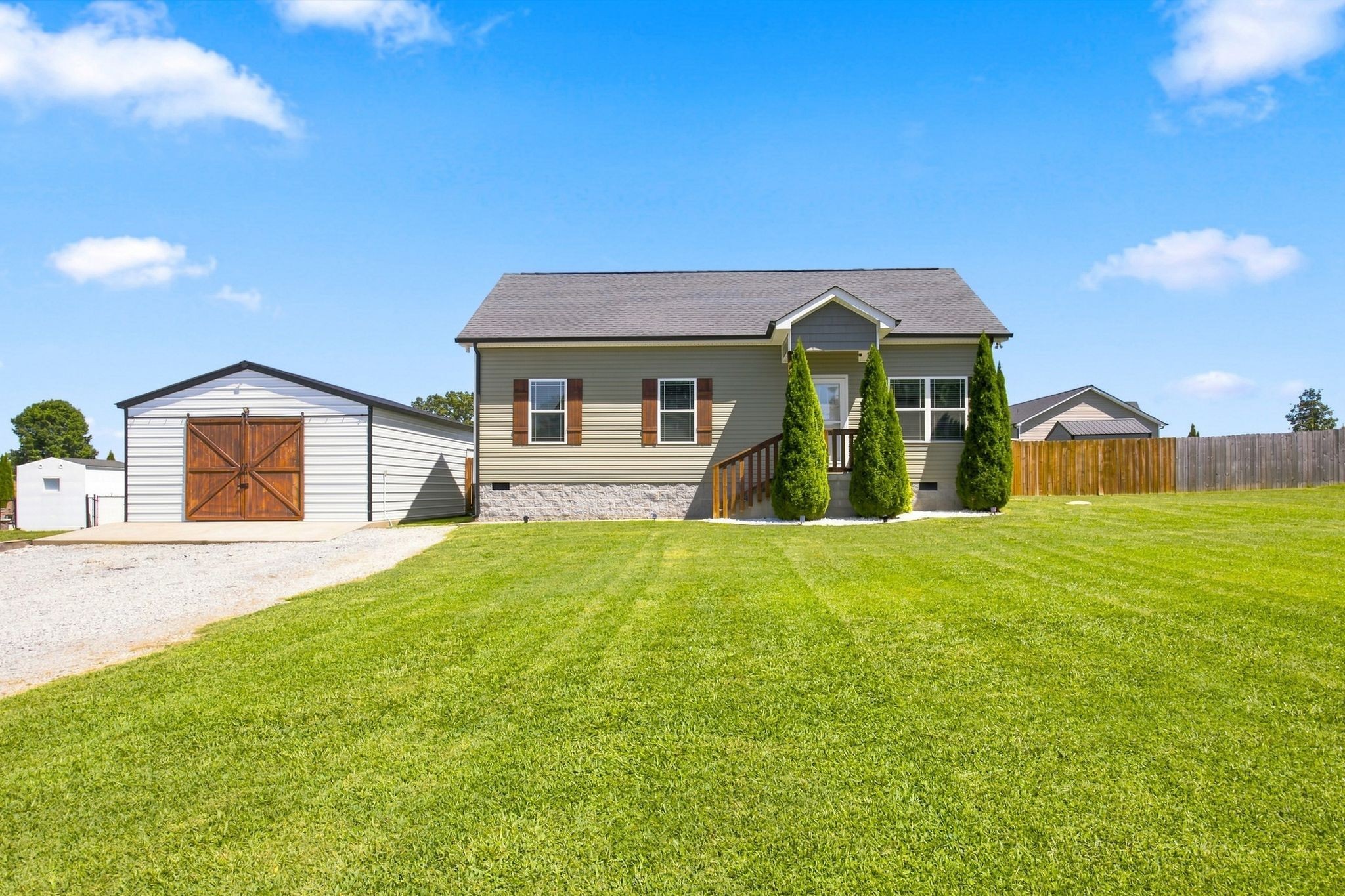 1204 Redden Ln