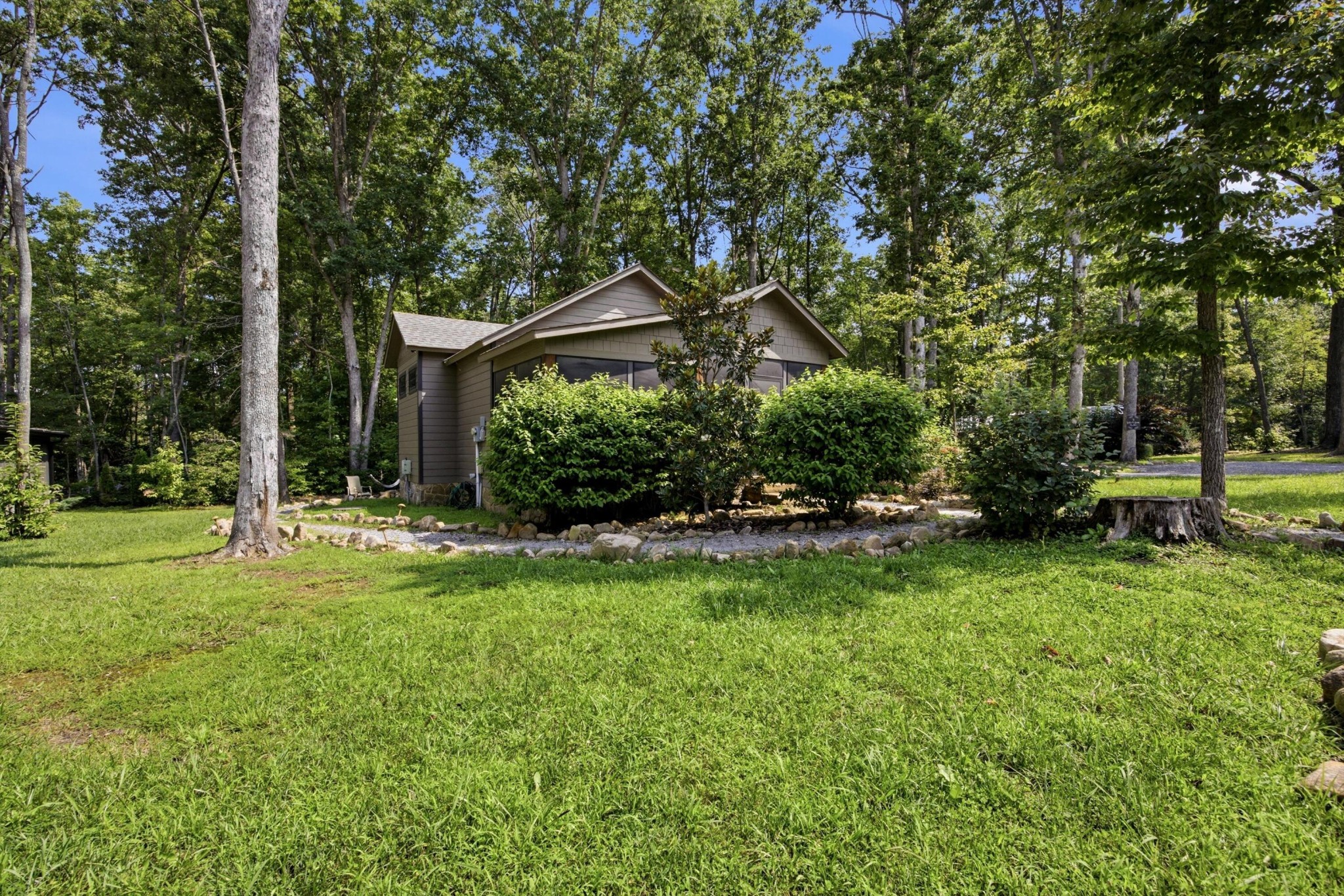 292 Waters Edge Way
