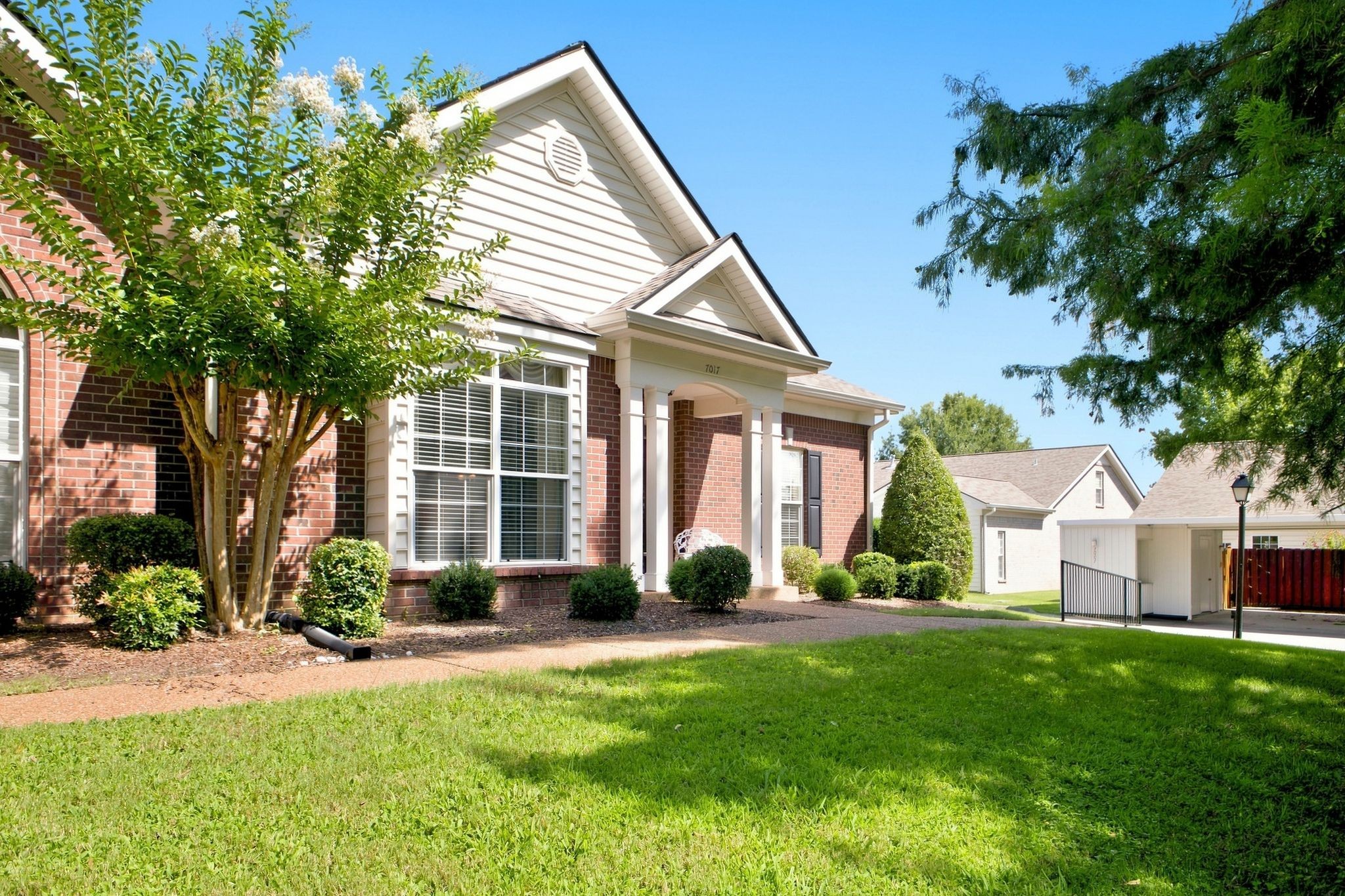 7017 Sunrise Cir