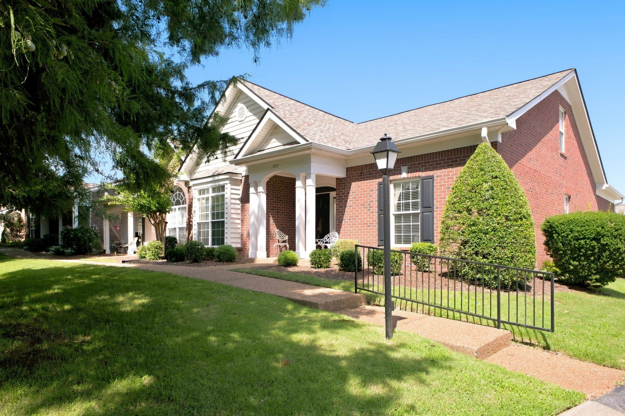 7017 Sunrise Cir