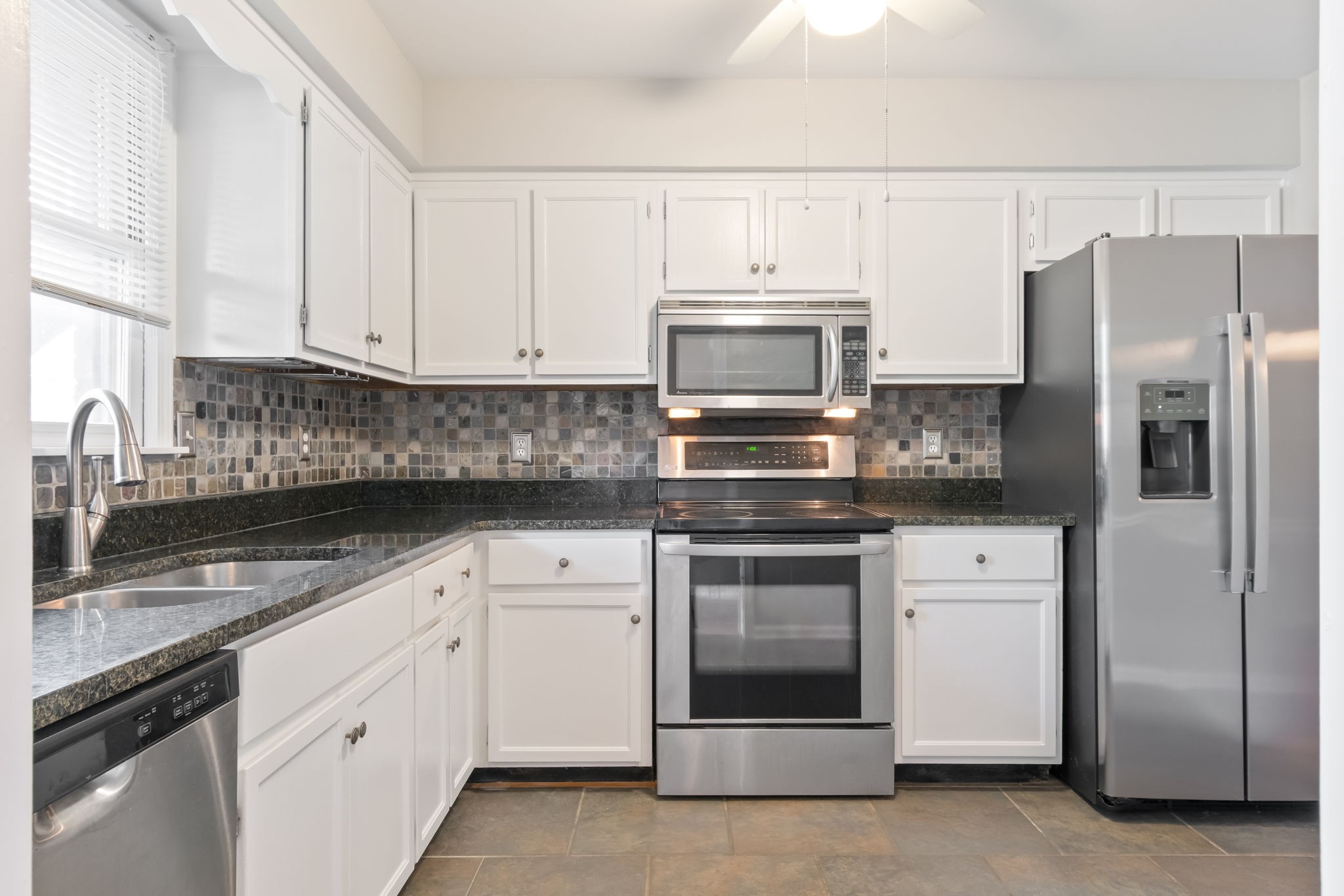 352 Westfield Dr