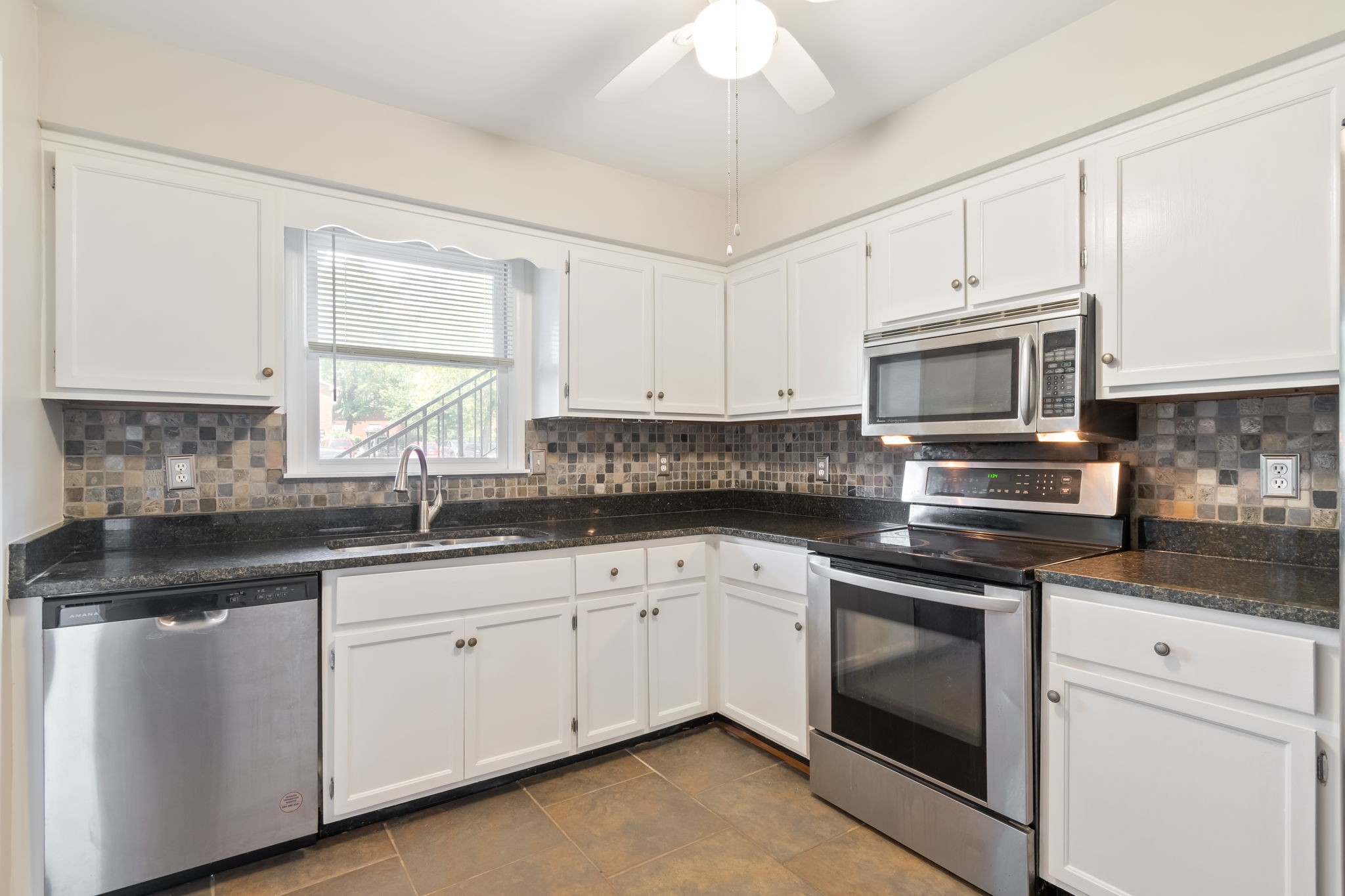 352 Westfield Dr