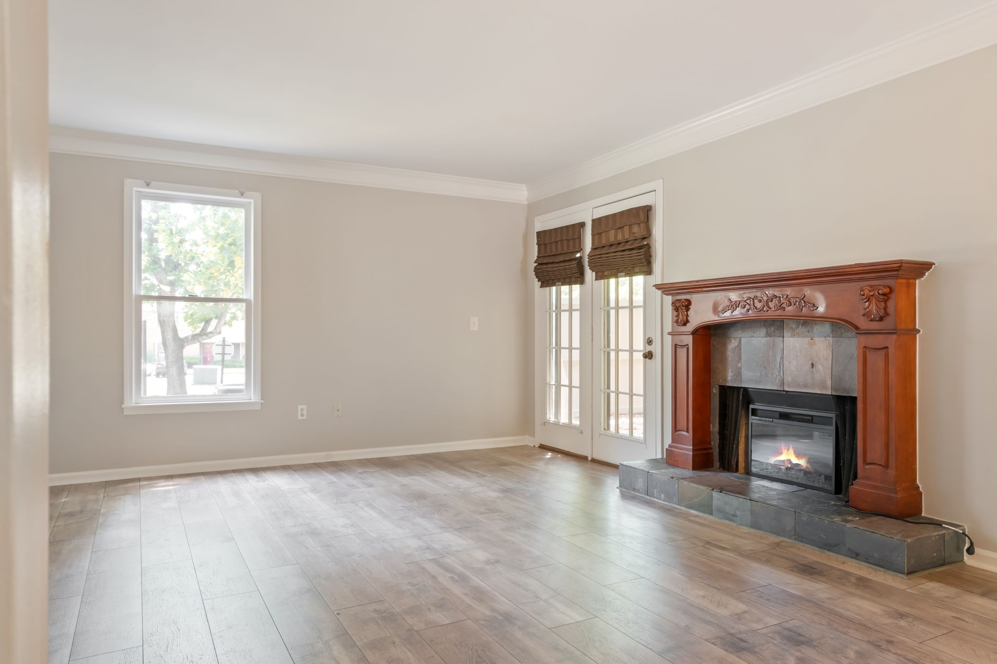 352 Westfield Dr