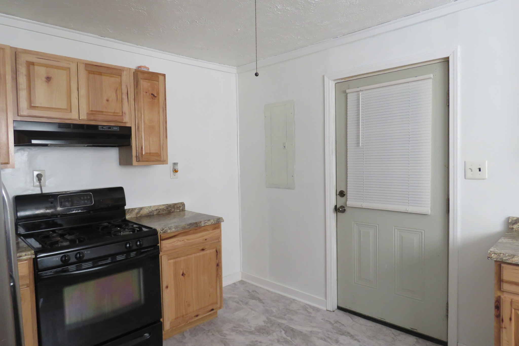 14 Oak St