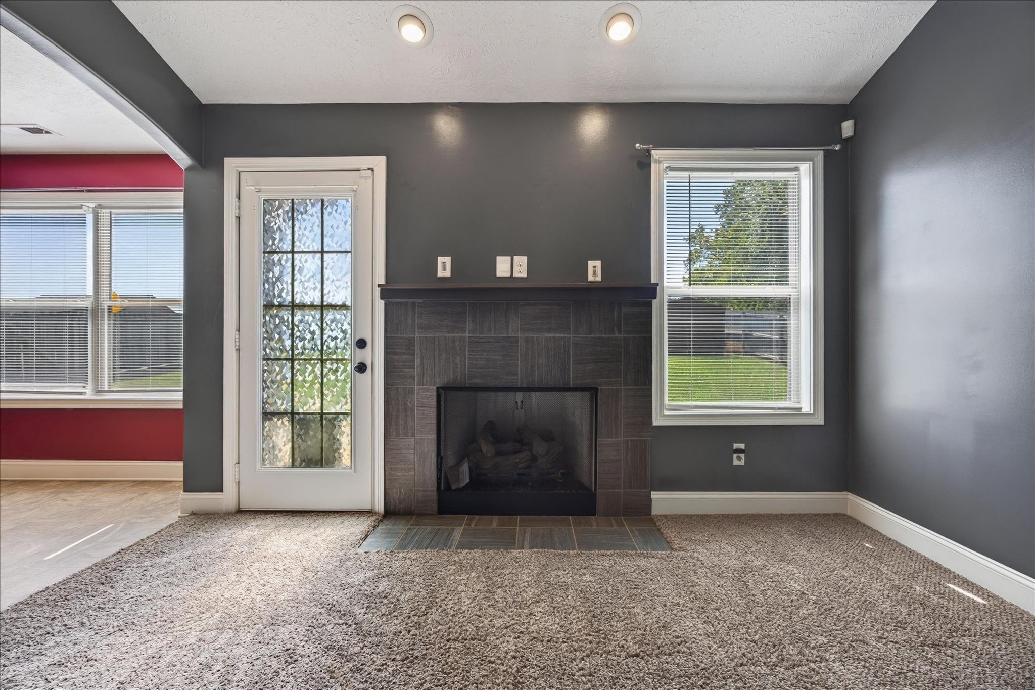 846 Shelton Cir