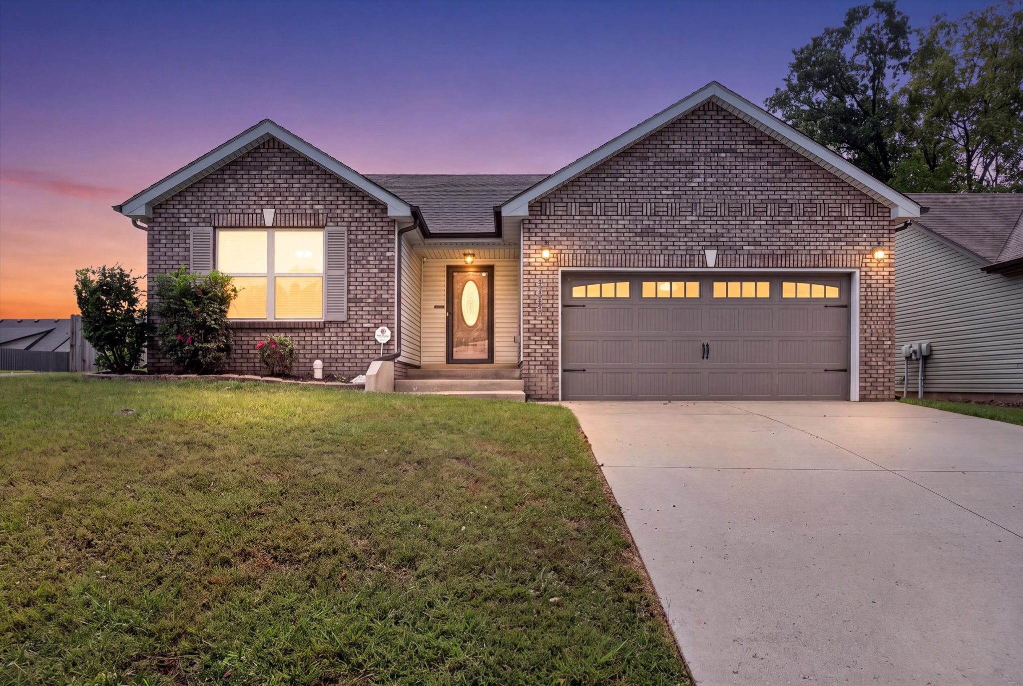 846 Shelton Cir