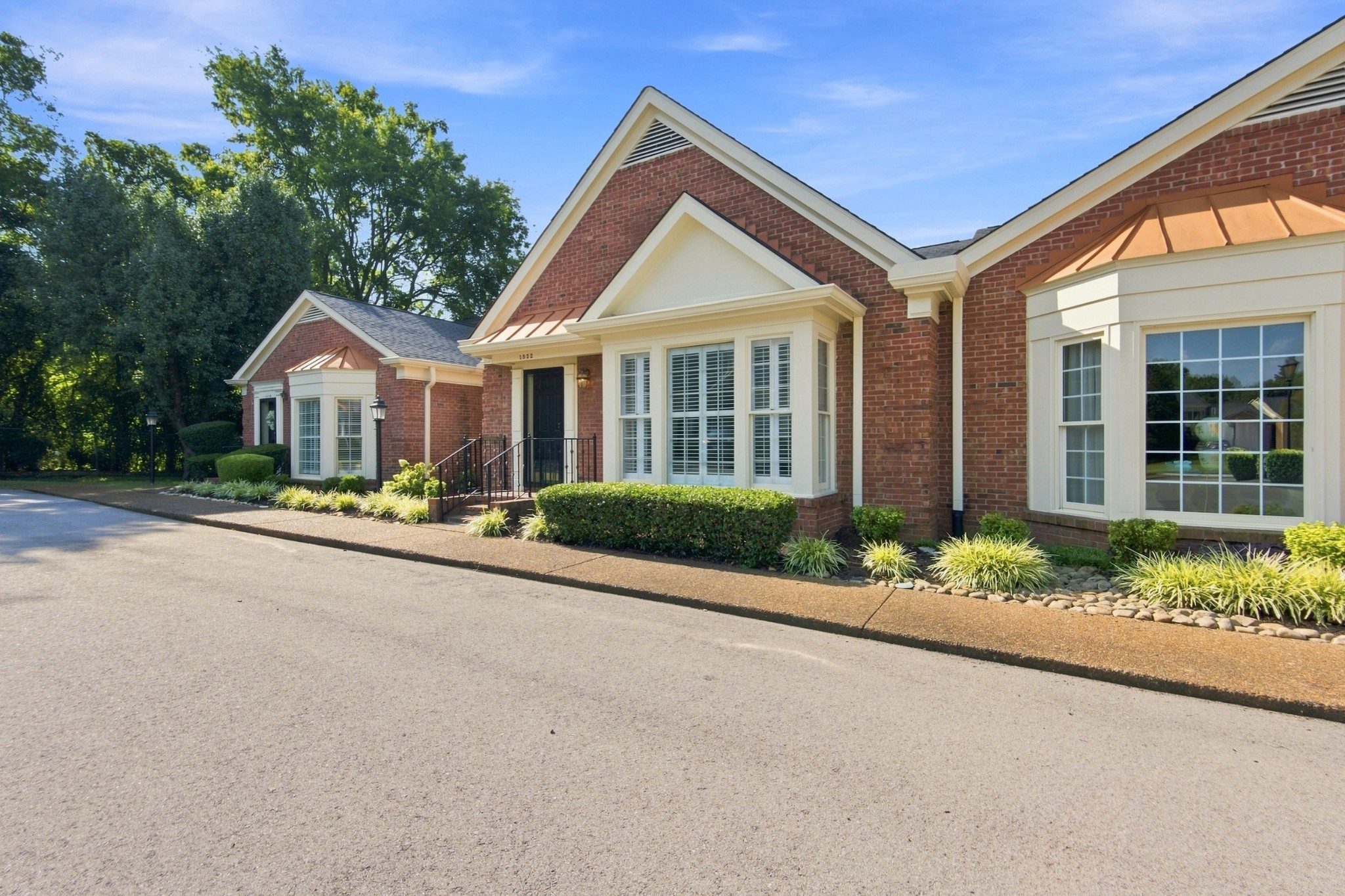 1522 Saint Charles Pl