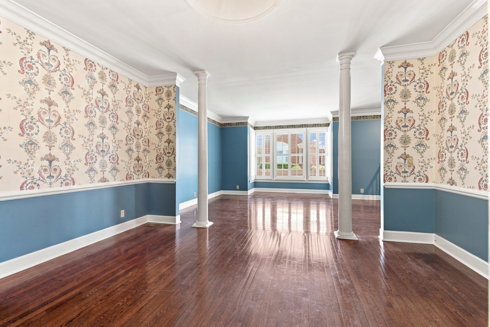 1522 Saint Charles Pl