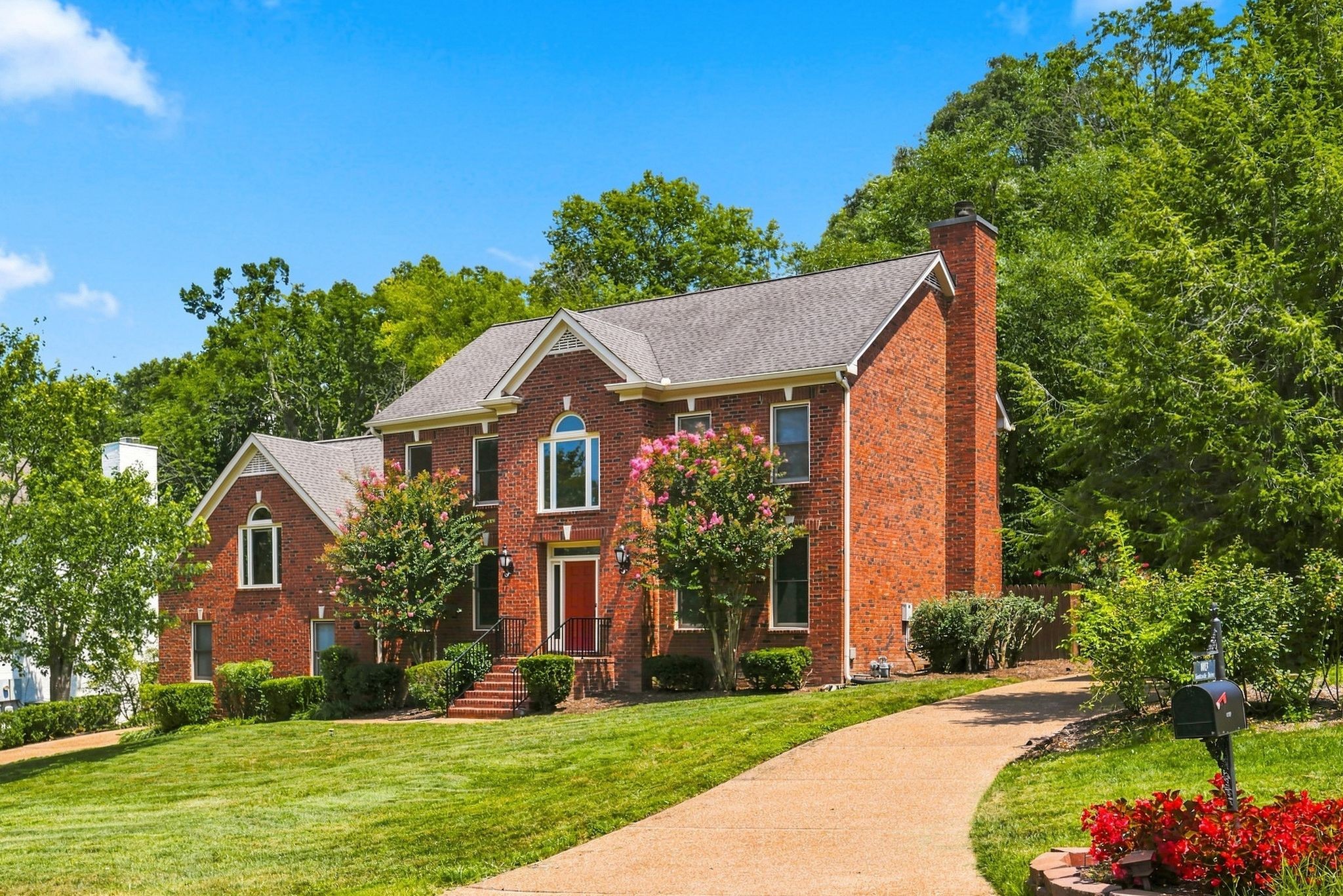 8009 Montcastle Dr