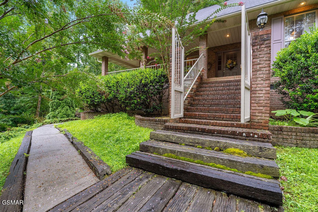 3012 Roaring Creek Way