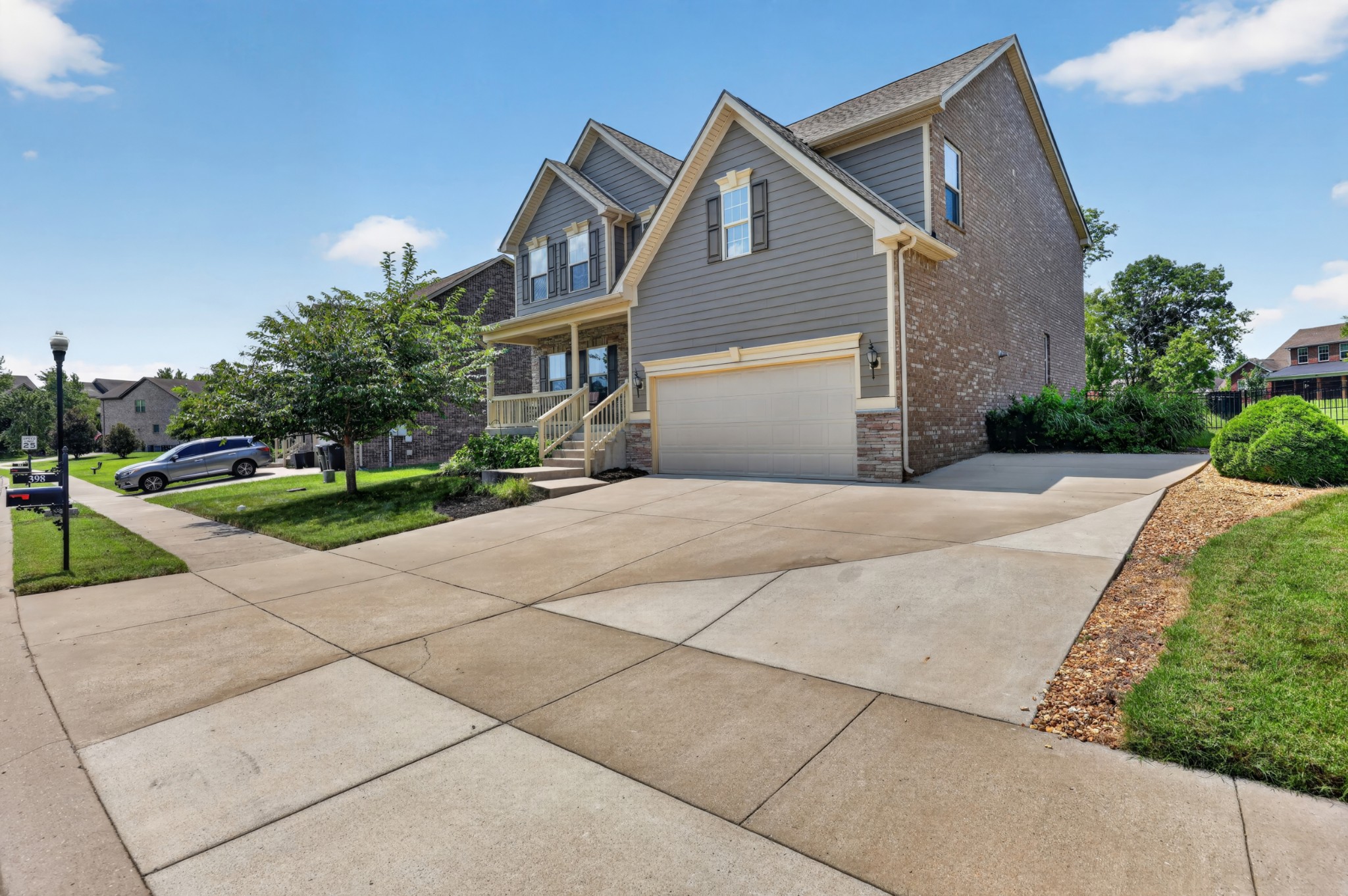 398 Goodman Dr